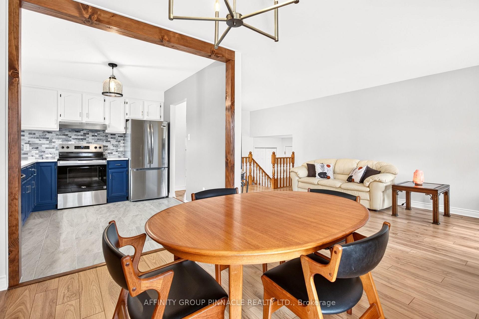 Photo 13 of 24 Andrew Drive, Kawartha Lakes, Lindsay — HOMEH