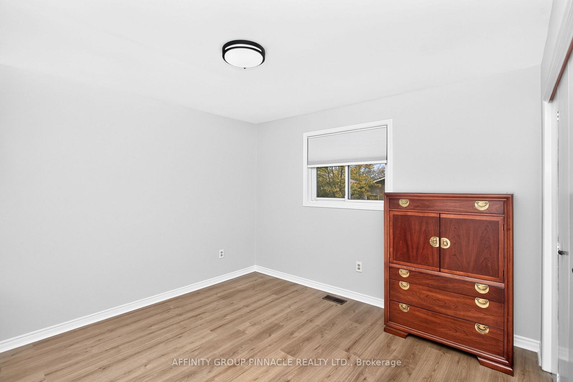 Photo 19 of 24 Andrew Drive, Kawartha Lakes, Lindsay — HOMEH