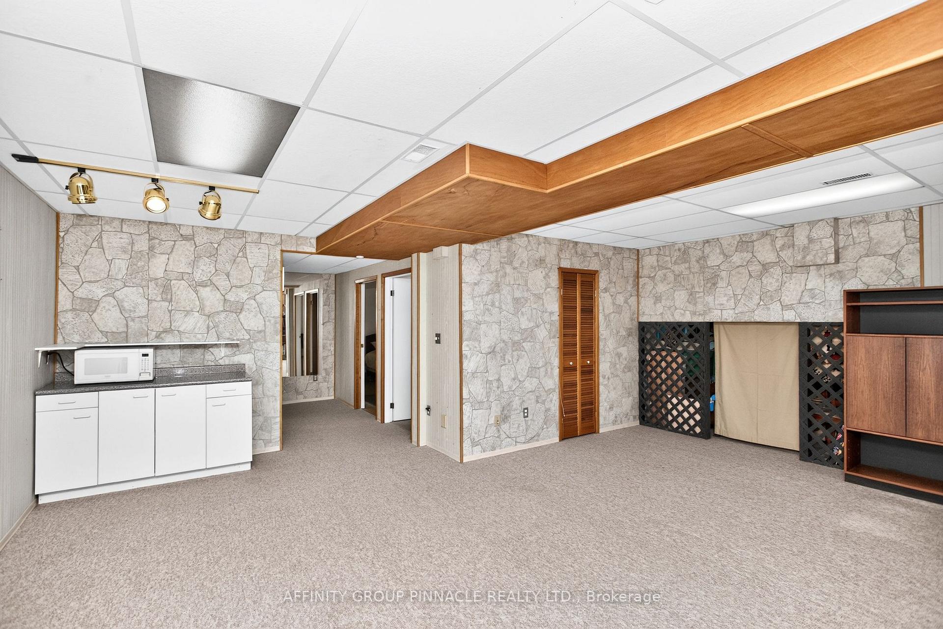 Photo 23 of 24 Andrew Drive, Kawartha Lakes, Lindsay — HOMEH