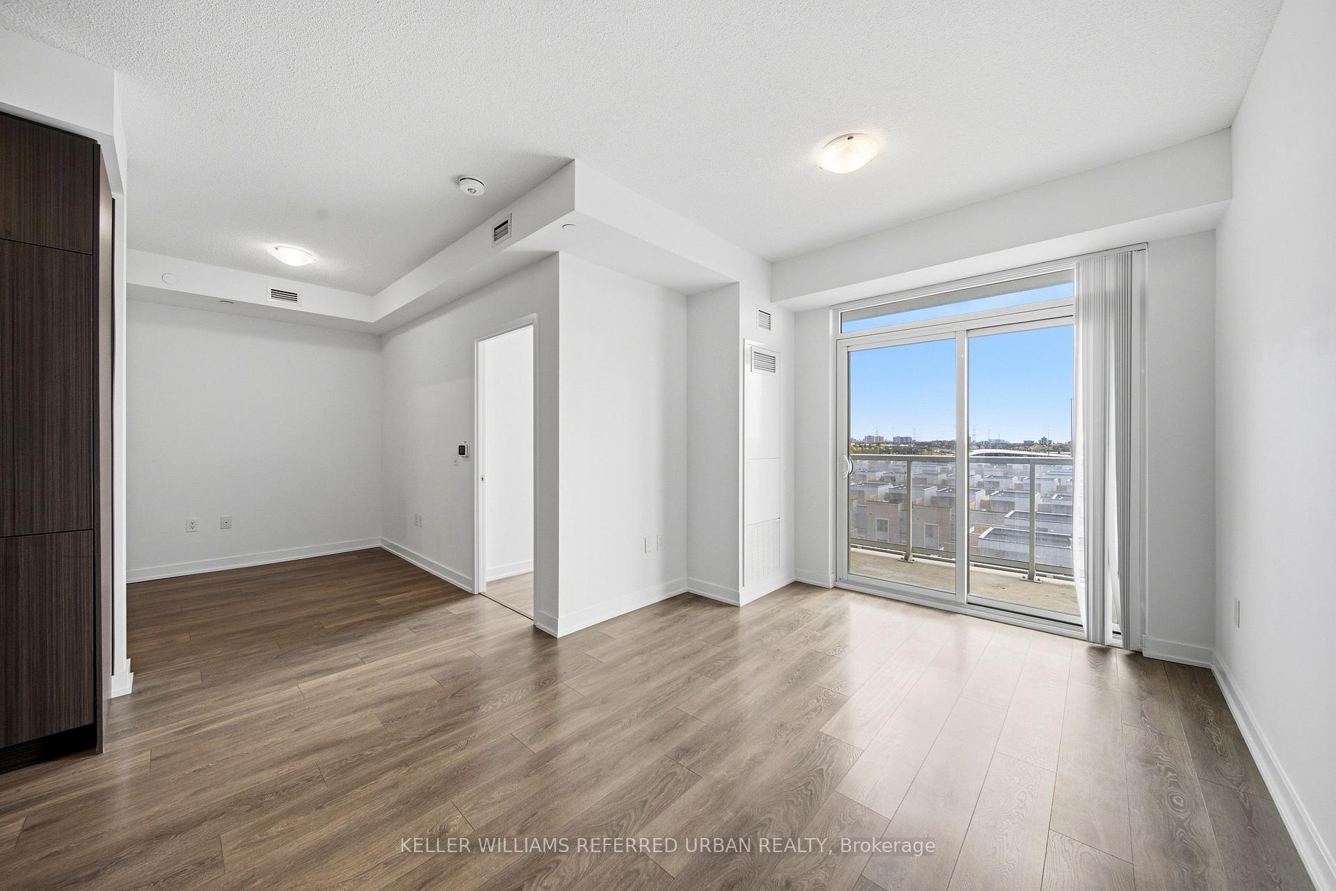 Photo 11 of Unit 907, 10 Honeycrisp Crescent, Vaughan, Vaughan Corporate Centre — HOMEH