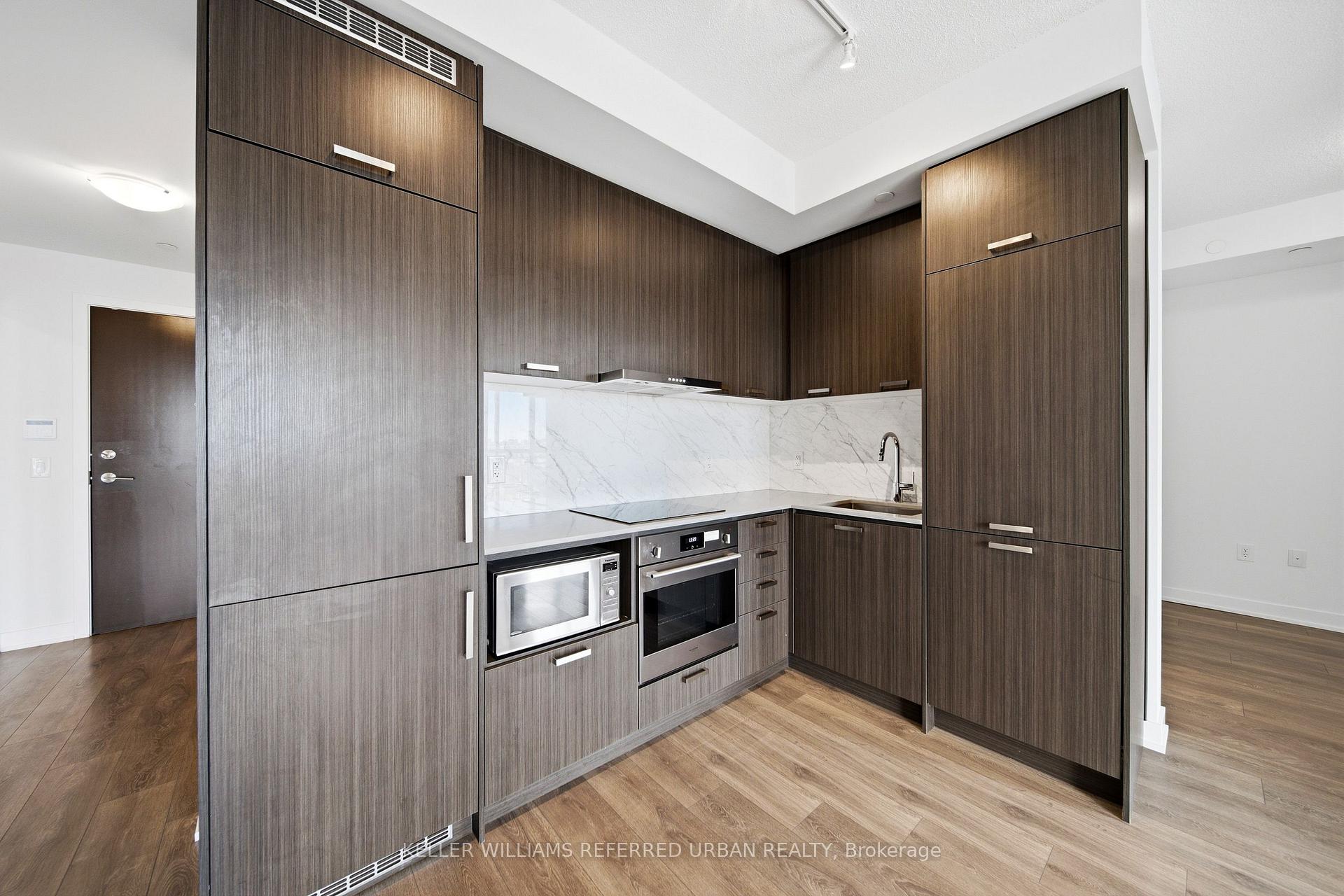 Photo 17 of Unit 907, 10 Honeycrisp Crescent, Vaughan, Vaughan Corporate Centre — HOMEH