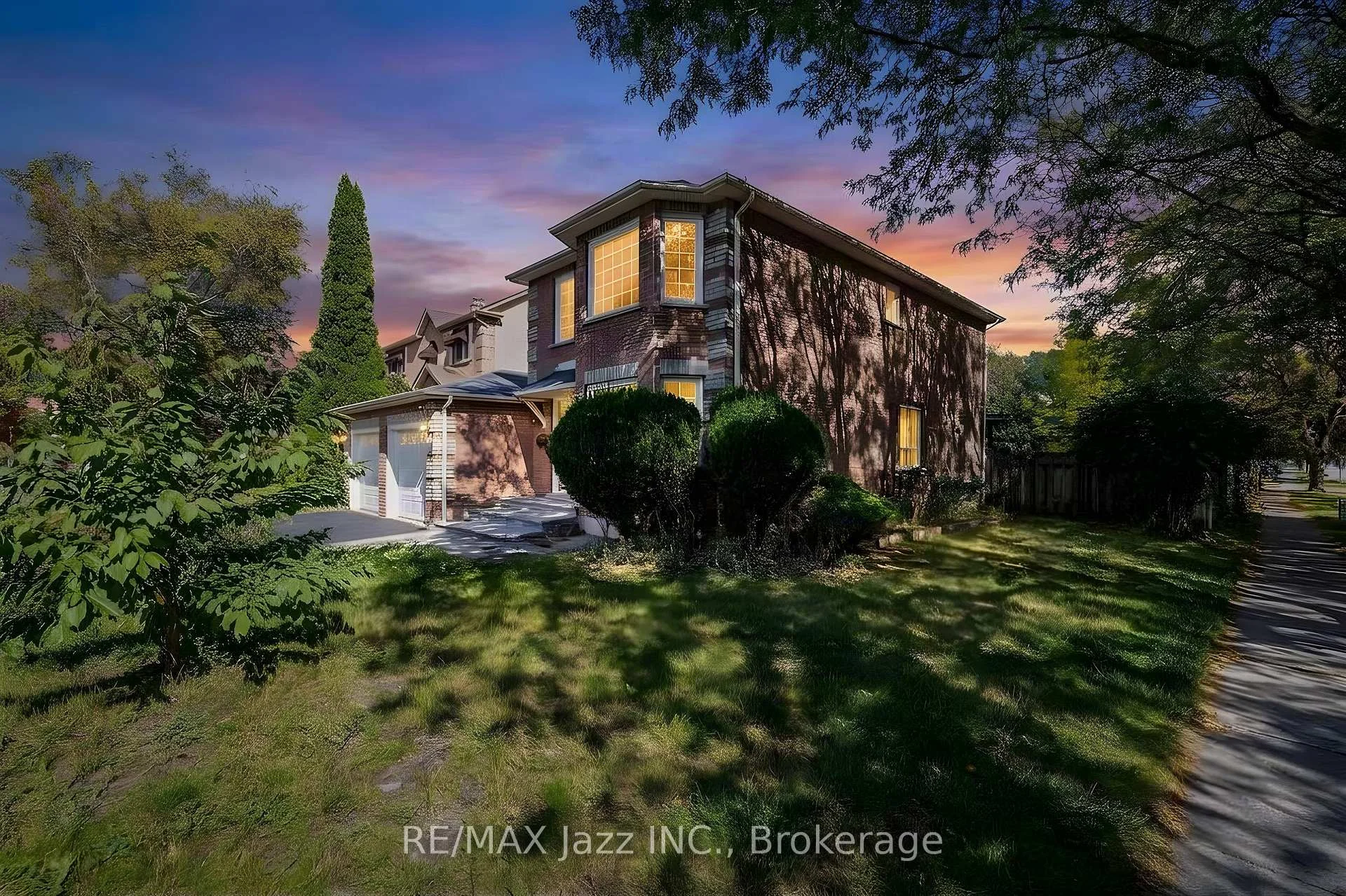 Photo of 930 White Ash Drive