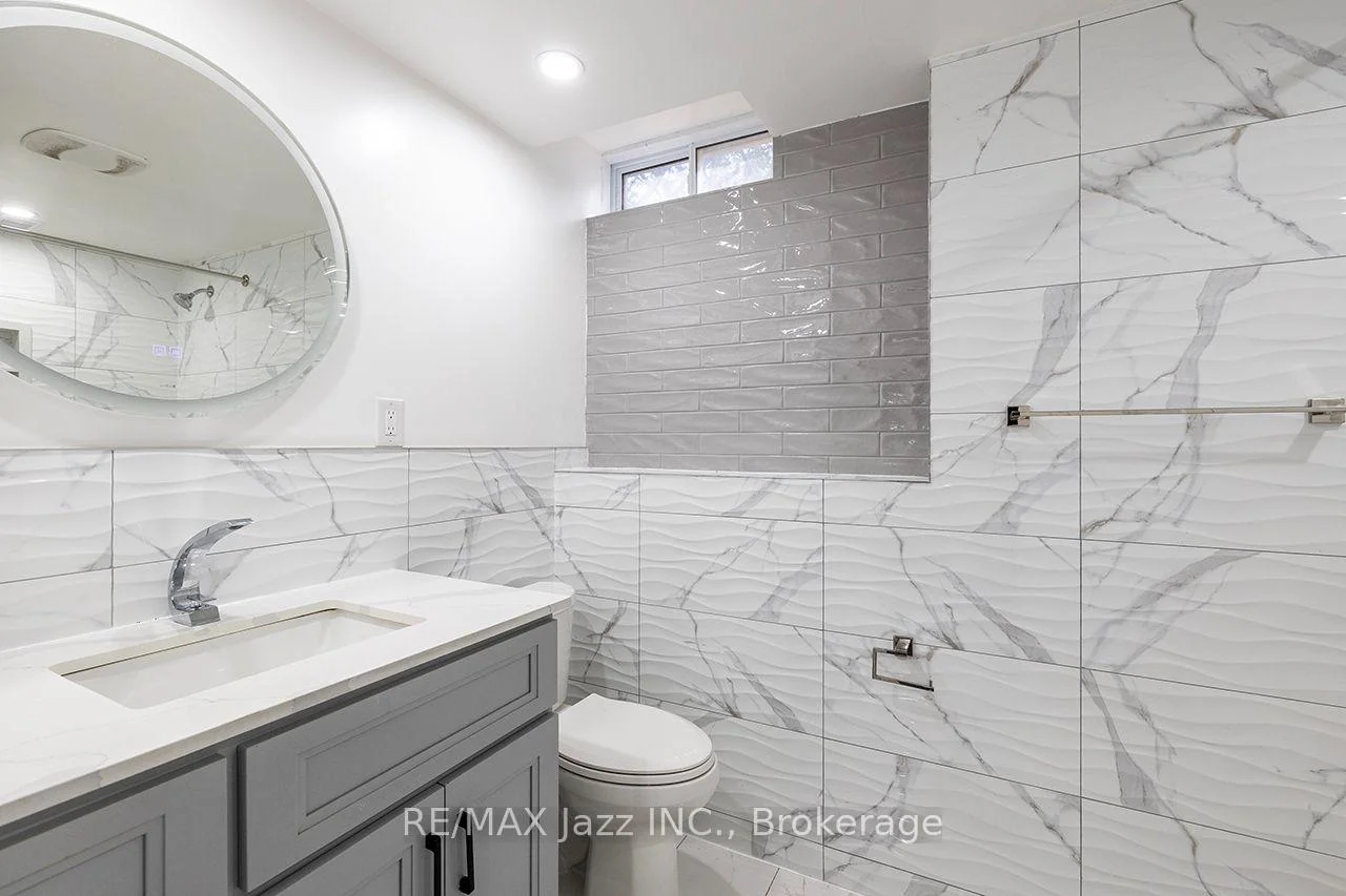 Photo 19 of 930 White Ash Drive, Whitby, Williamsburg — HOMEH