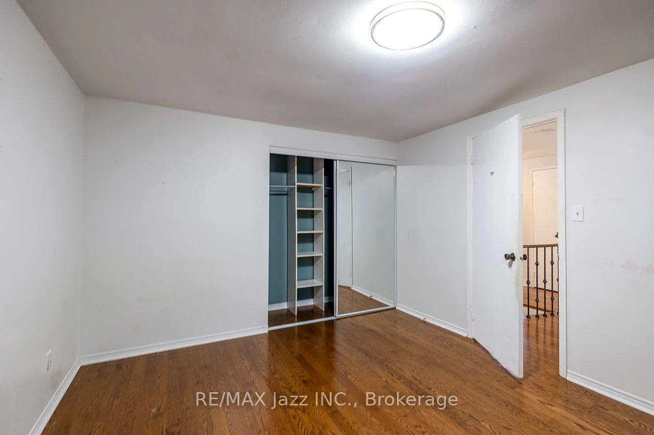 Photo 28 of 930 White Ash Drive, Whitby, Williamsburg — HOMEH
