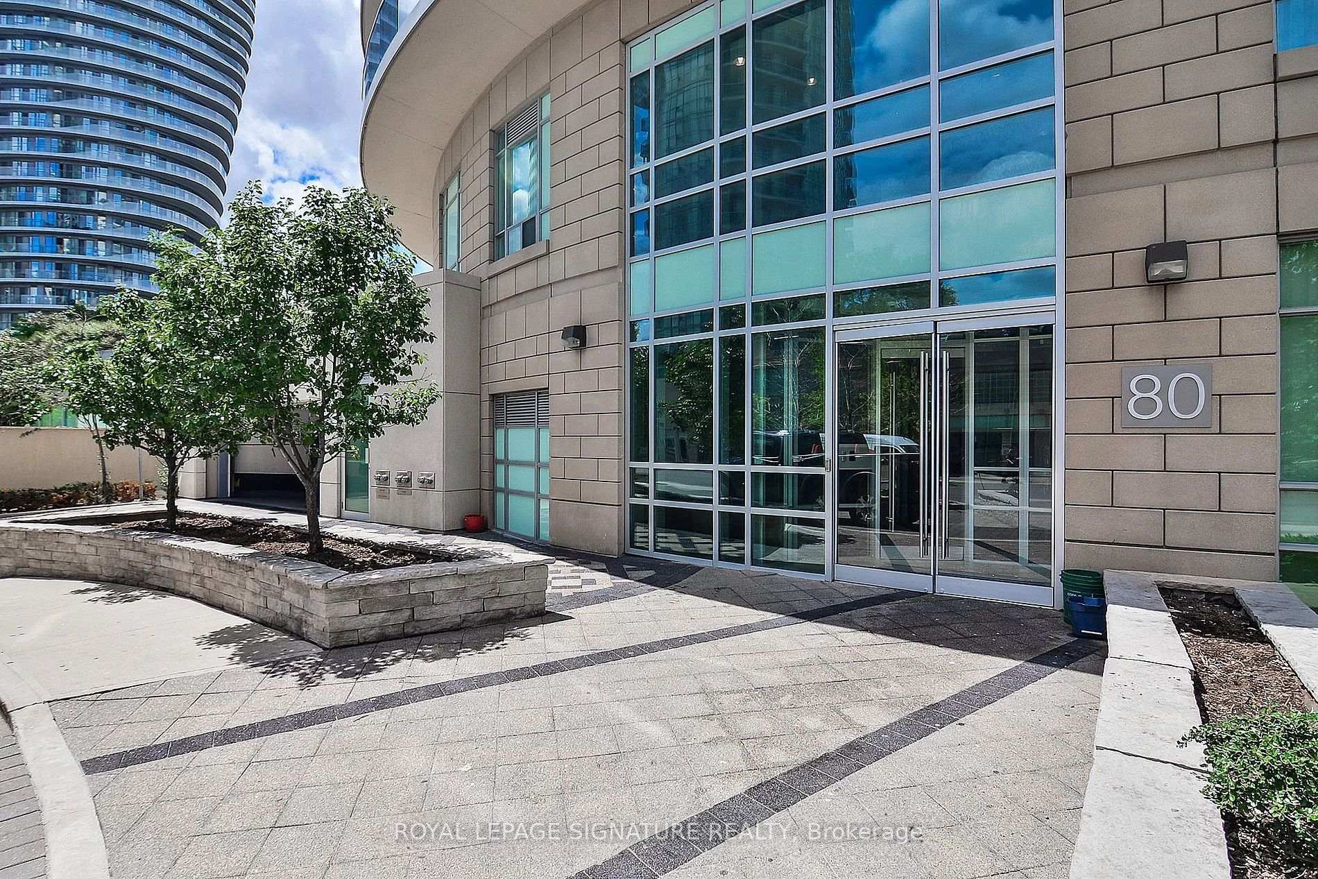 Photo 2 of Unit 2205, 80 Absolute Avenue, Mississauga, City Centre — HOMEH