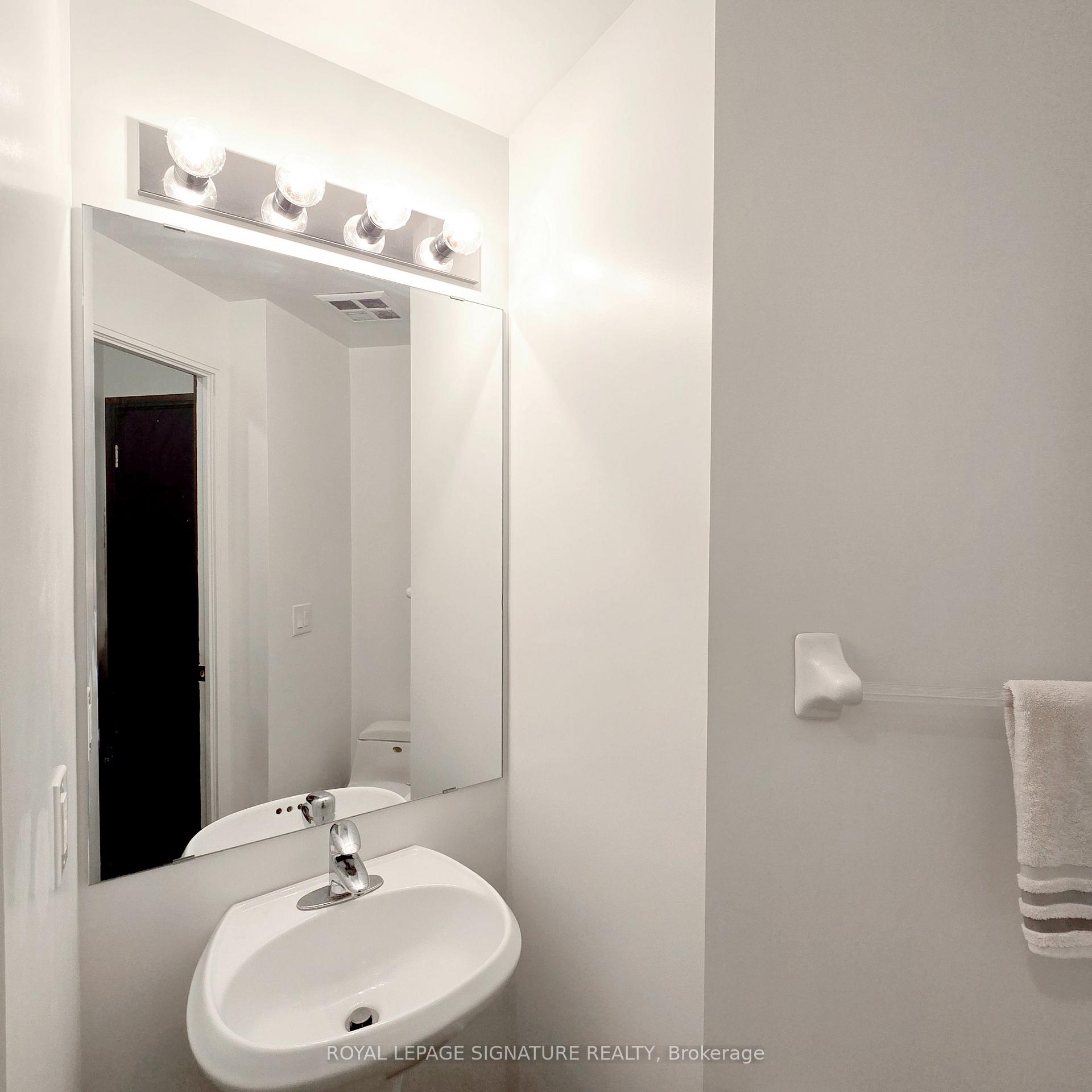 Photo 6 of Unit 2205, 80 Absolute Avenue, Mississauga, City Centre — HOMEH