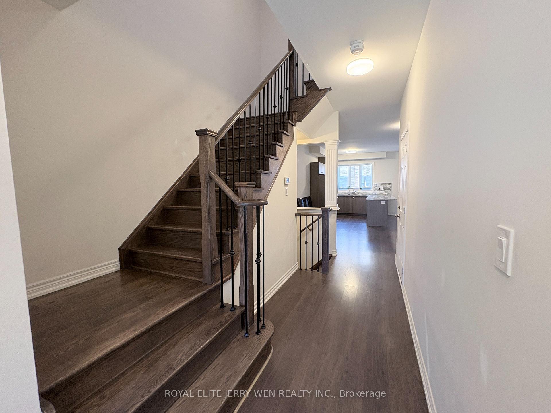 Photo 5 of 15 Collier Crescent, Markham, Wismer — HOMEH