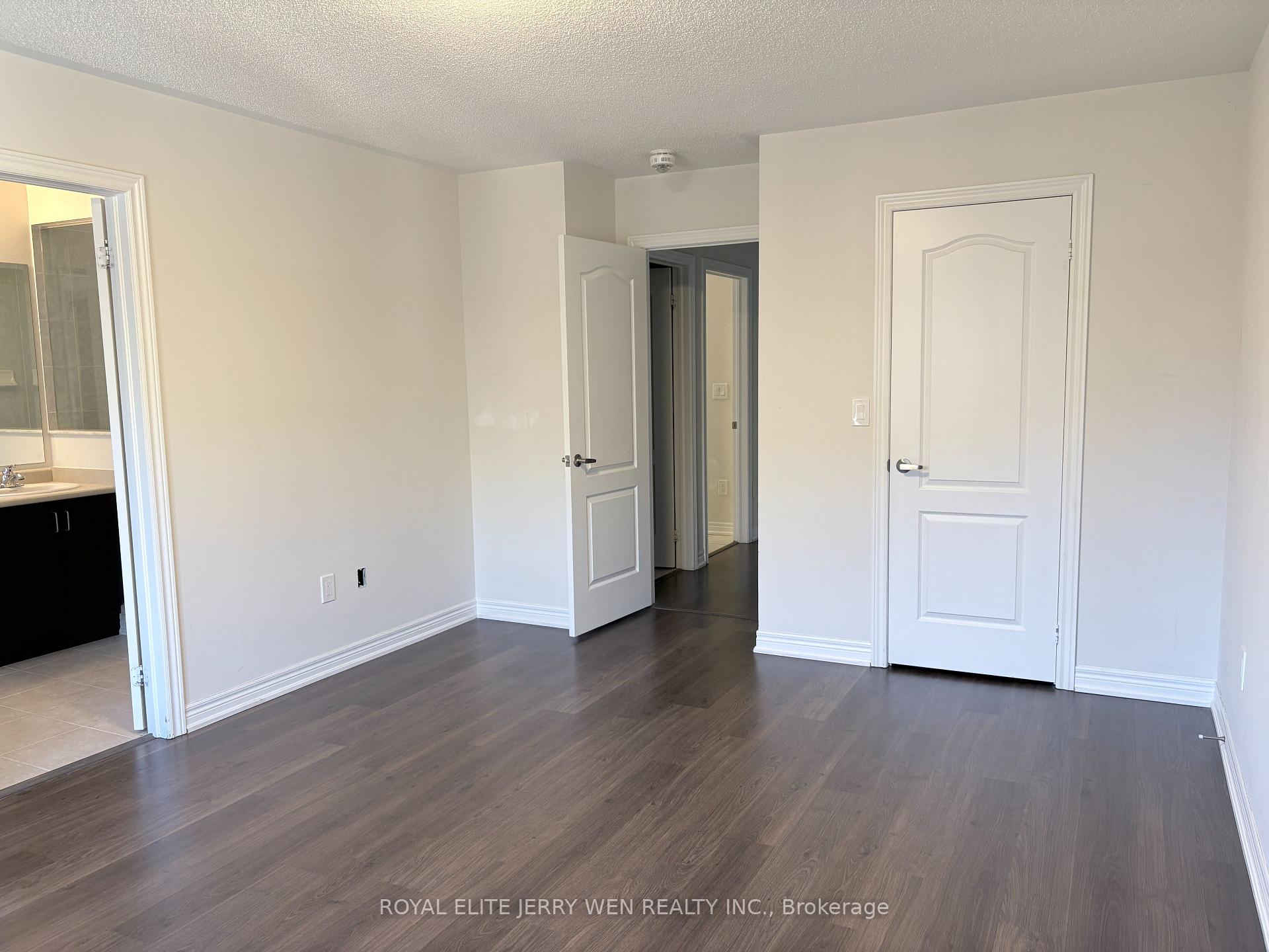 Photo 6 of 15 Collier Crescent, Markham, Wismer — HOMEH