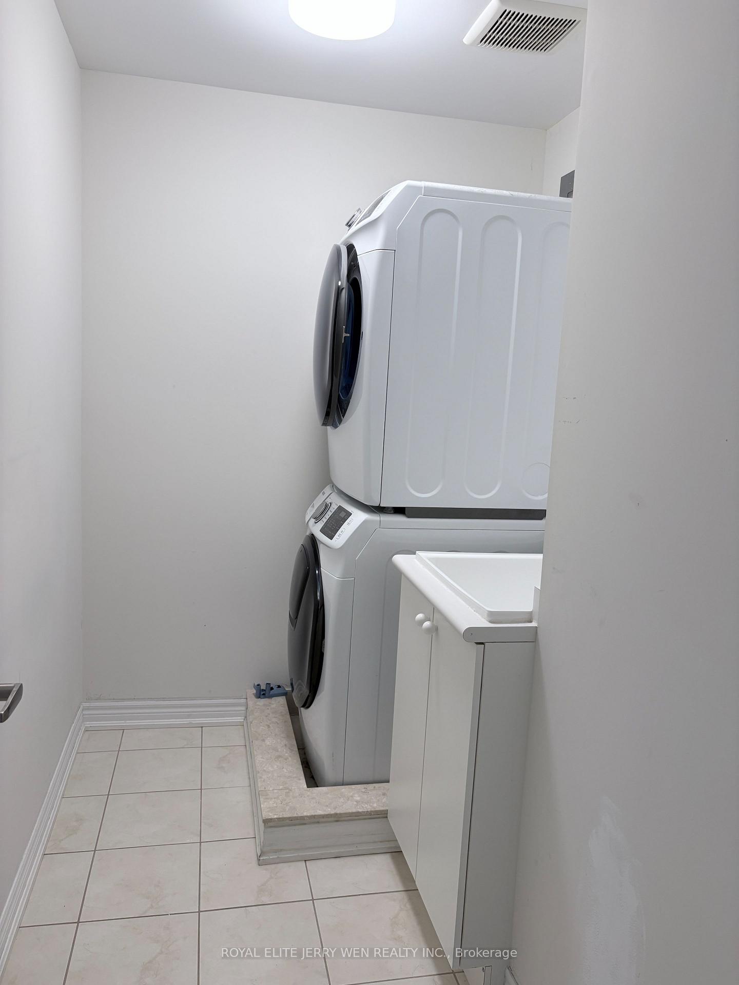 Photo 11 of 15 Collier Crescent, Markham, Wismer — HOMEH