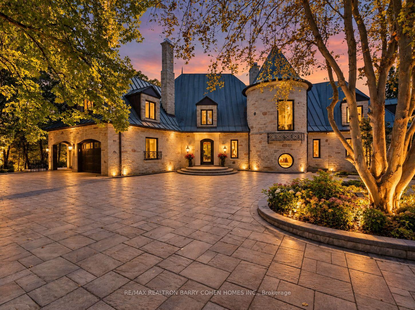 Photo of 25 Tudor Gate