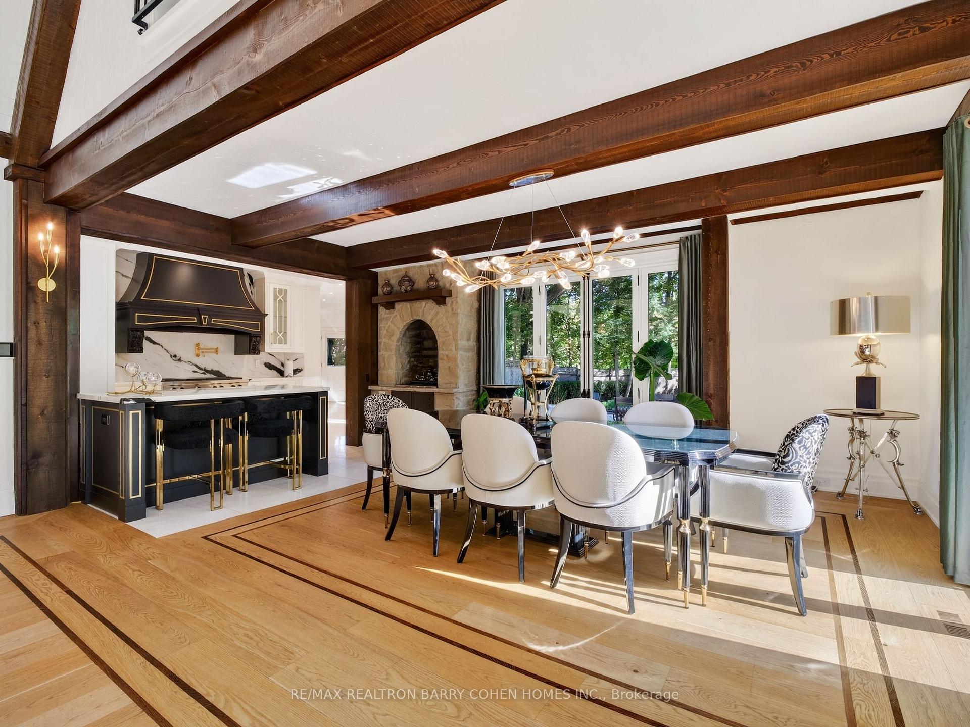 Photo 8 of 25 Tudor Gate, North York, Bridle Path-Sunnybrook-York Mills — HOMEH