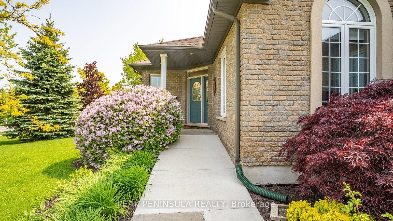 Photo 3 of 2 Hunter Drive S, Norfolk, Port Rowan — HOMEH