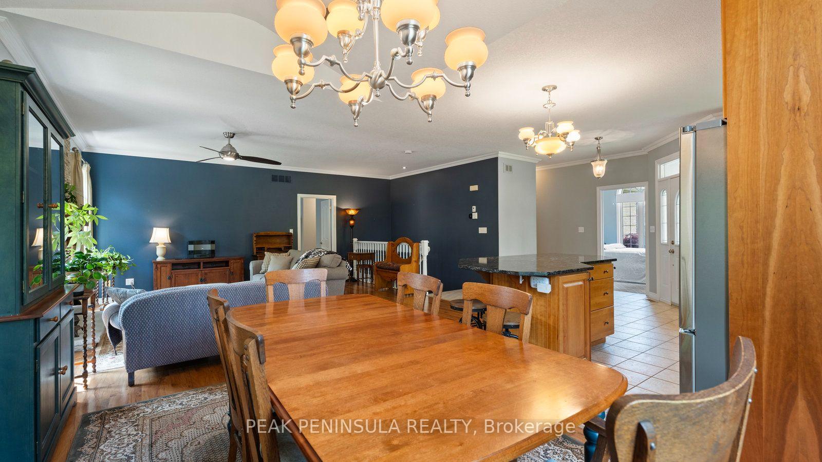 Photo 10 of 2 Hunter Drive S, Norfolk, Port Rowan — HOMEH
