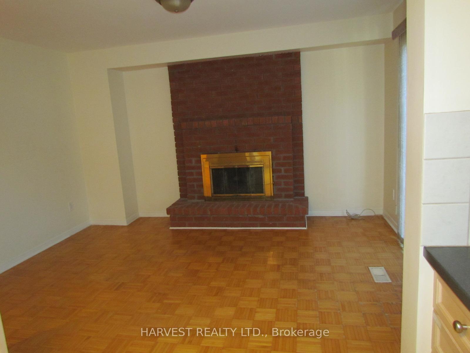 Photo 7 of 39 Bendamere Crescent, Markham, Raymerville — HOMEH