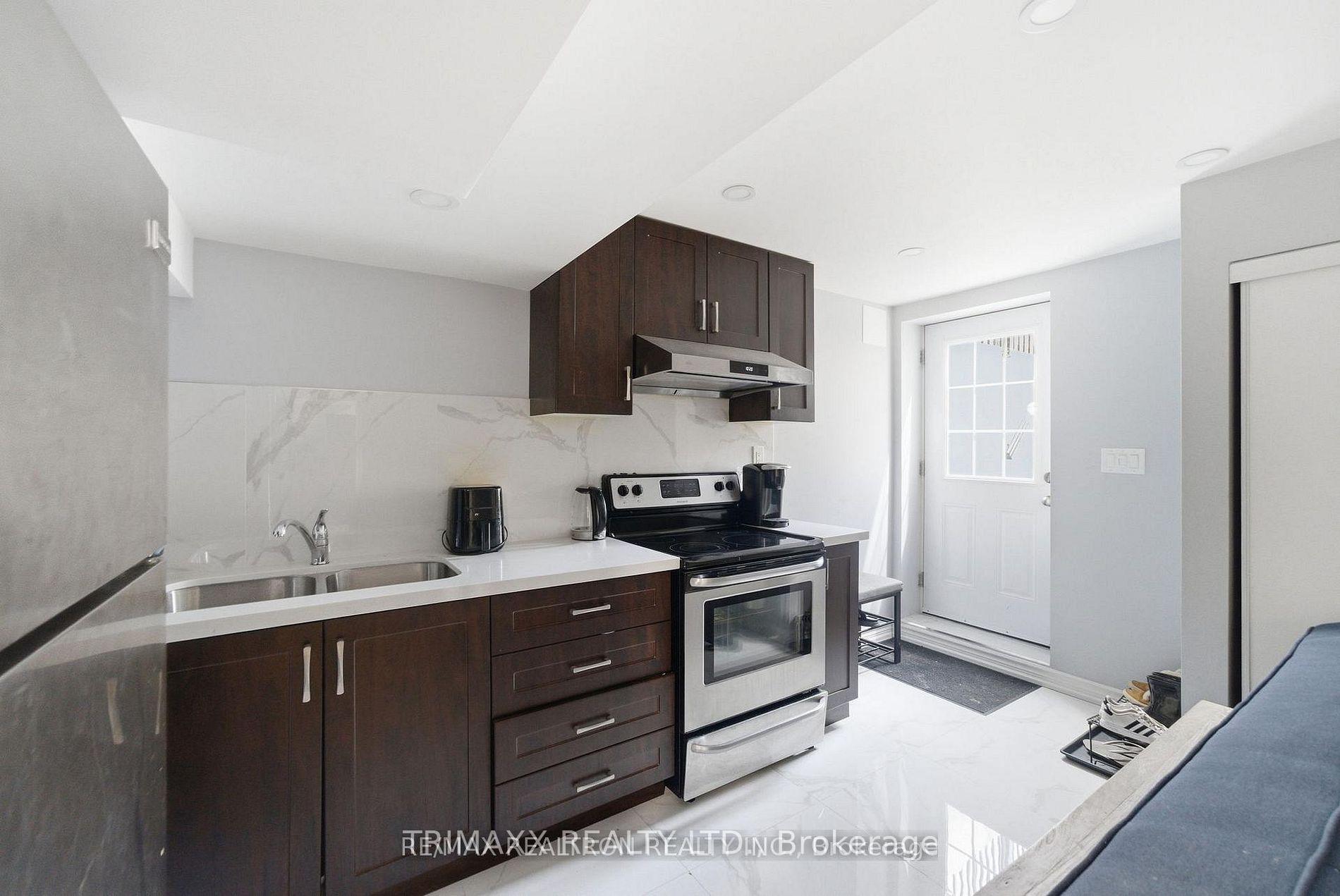 Photo 4 of Unit Basement, 5 Watson Drive, New Tecumseth, Tottenham — HOMEH