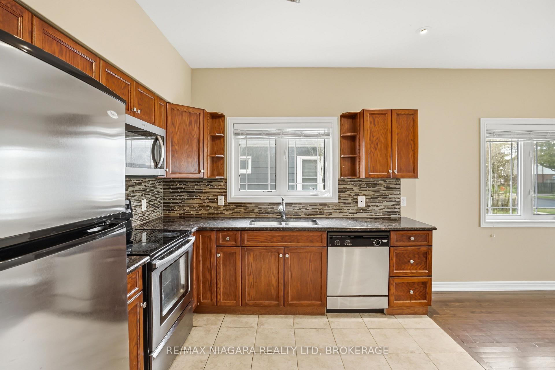 Photo 14 of Unit 106, 6045 Dunn Street, Niagara Falls, Dorchester — HOMEH