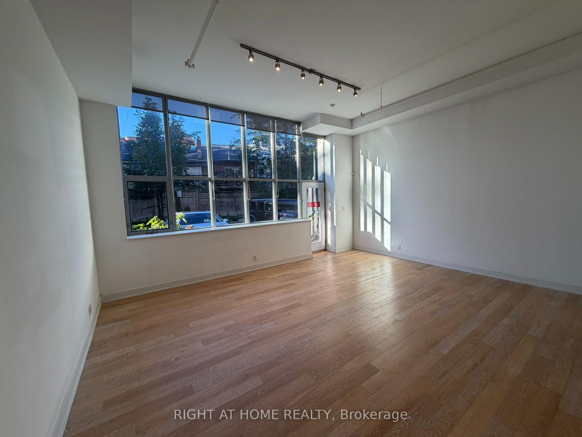 Photo 5 of Unit 103, 510 King Street E, Toronto, Moss Park — HOMEH