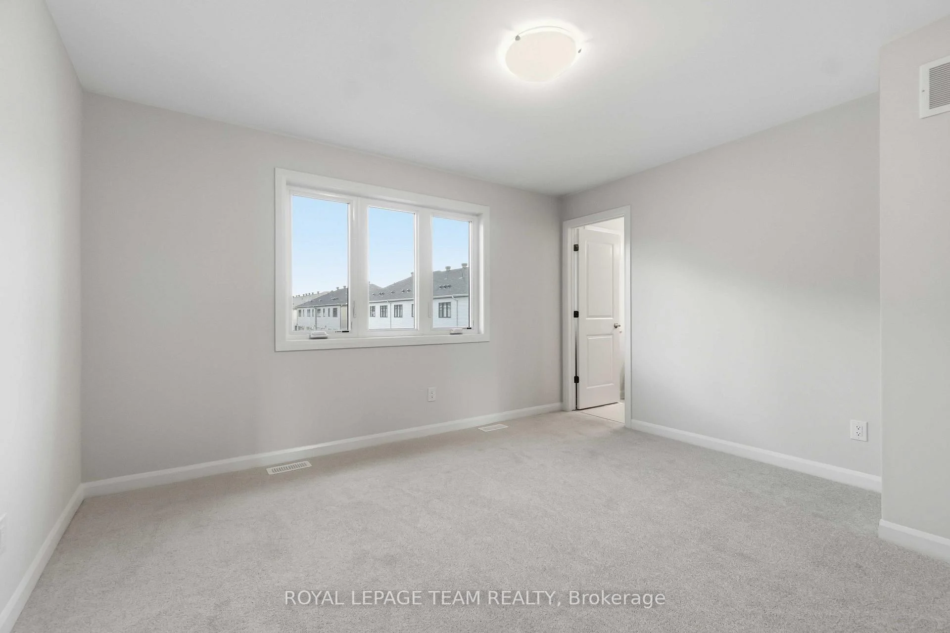 Photo 21 of 837 Eileen Vollick Crescent, Ottawa, Kanata - Morgan's Grant/South March — HOMEH