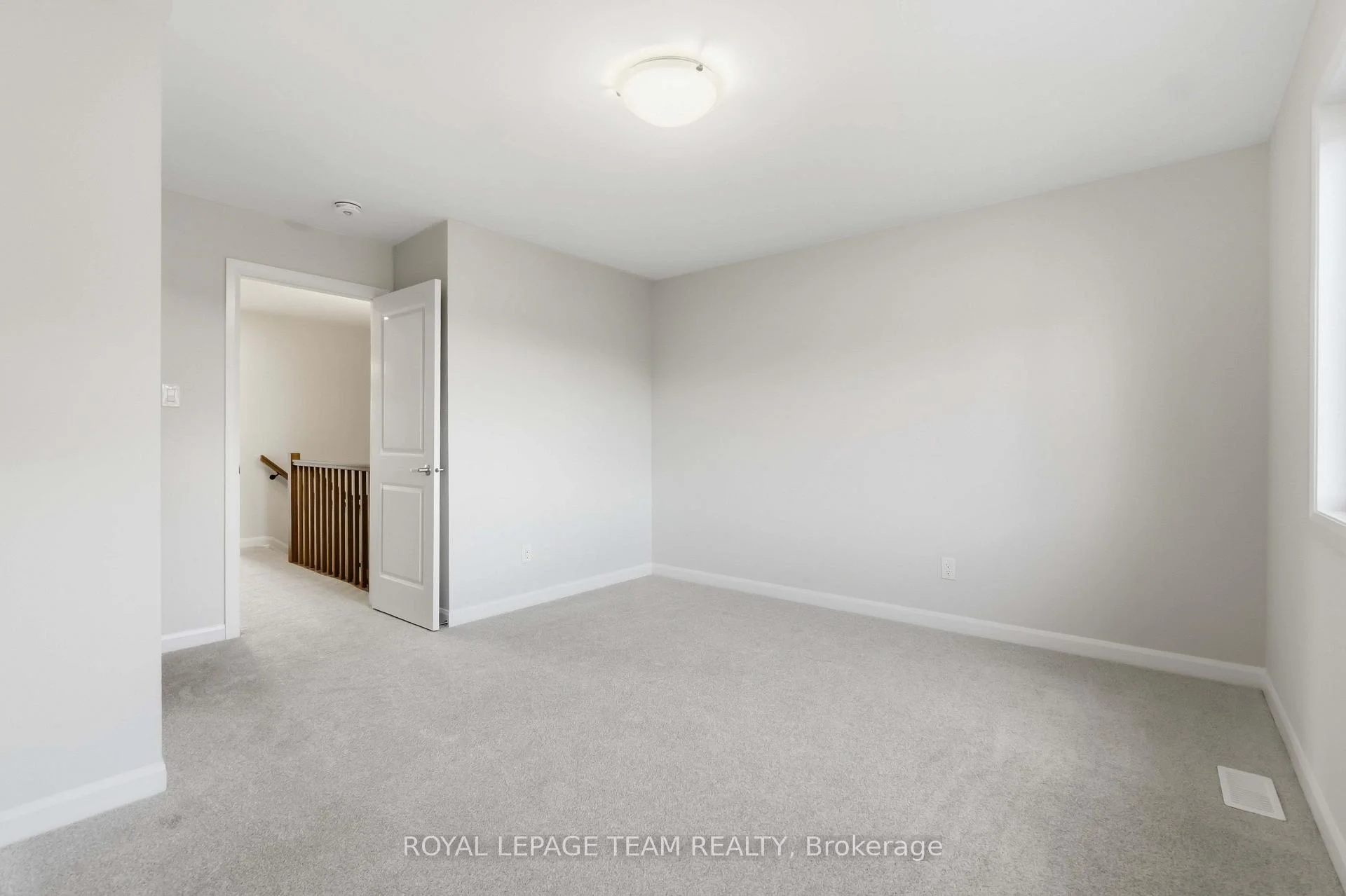 Photo 22 of 837 Eileen Vollick Crescent, Ottawa, Kanata - Morgan's Grant/South March — HOMEH