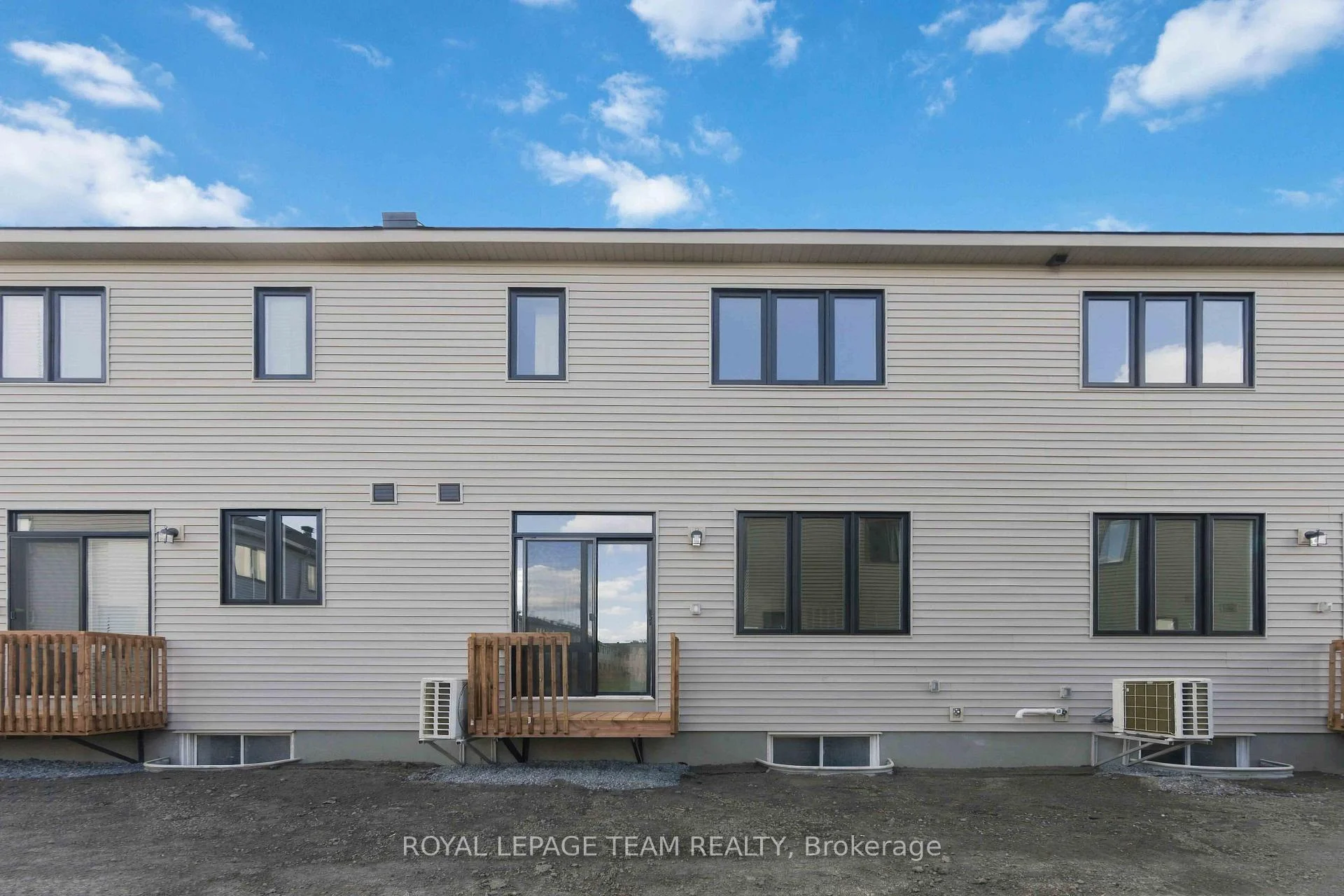Photo 32 of 837 Eileen Vollick Crescent, Ottawa, Kanata - Morgan's Grant/South March — HOMEH