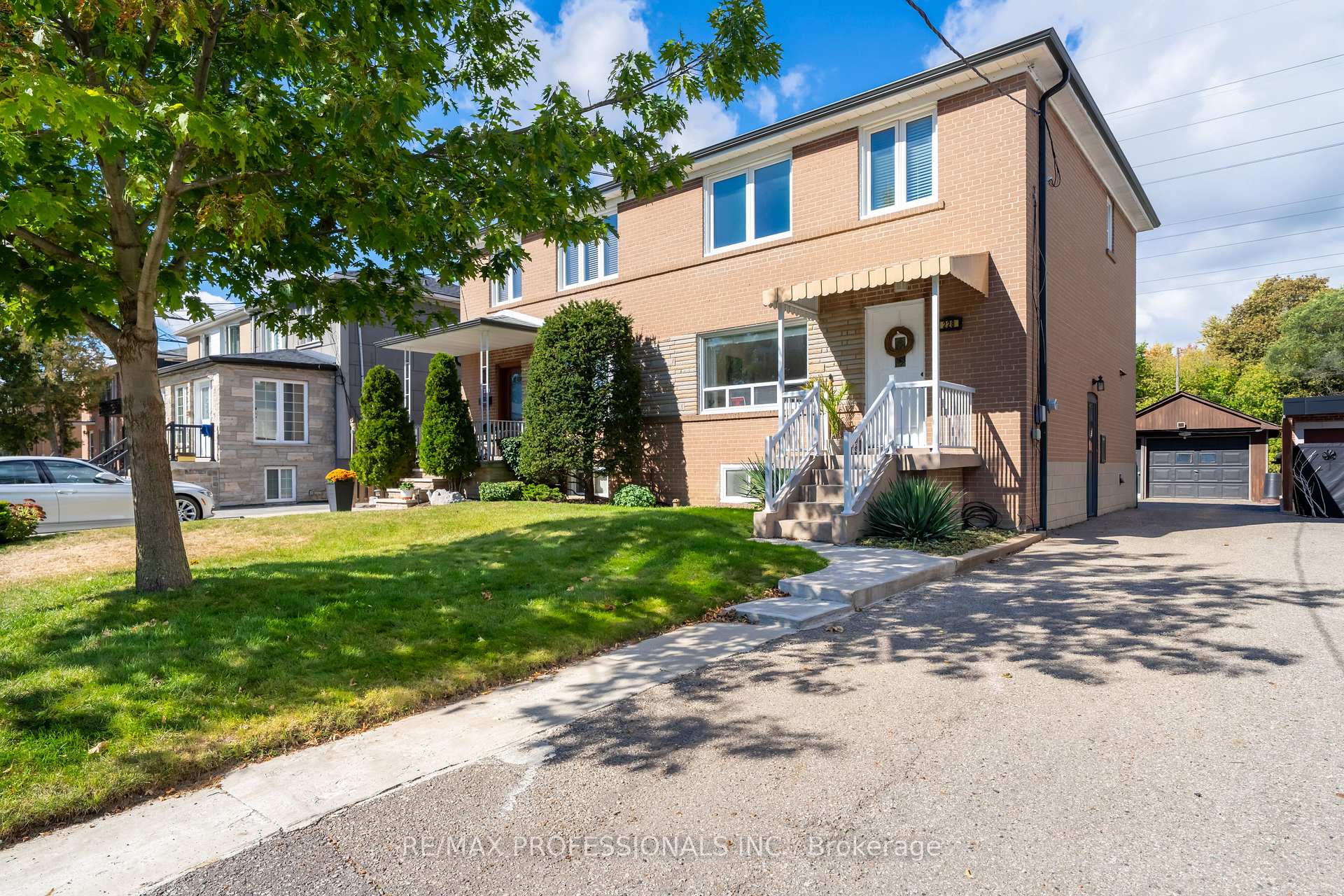 Photo of 228 Eileen Avenue