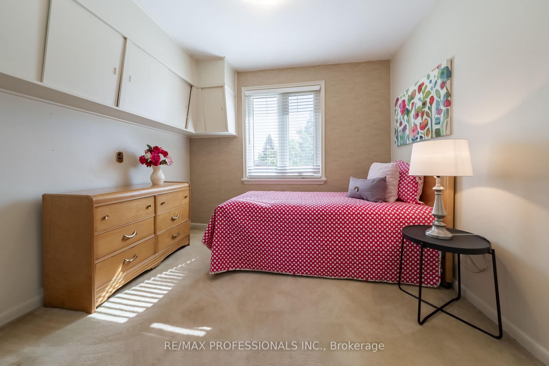 Photo 22 of 228 Eileen Avenue, Toronto, Rockcliffe-Smythe — HOMEH
