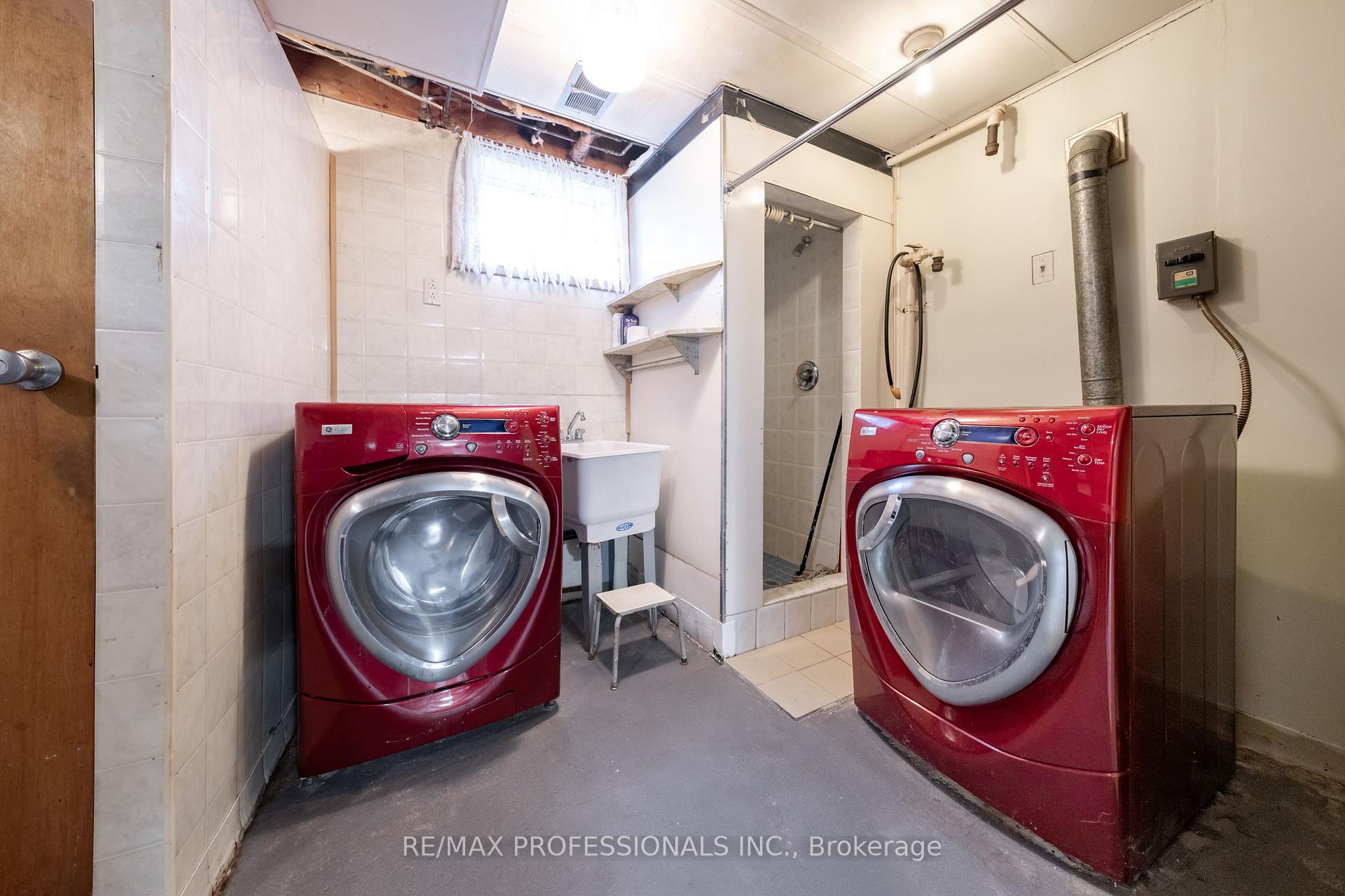 Photo 34 of 228 Eileen Avenue, Toronto, Rockcliffe-Smythe — HOMEH