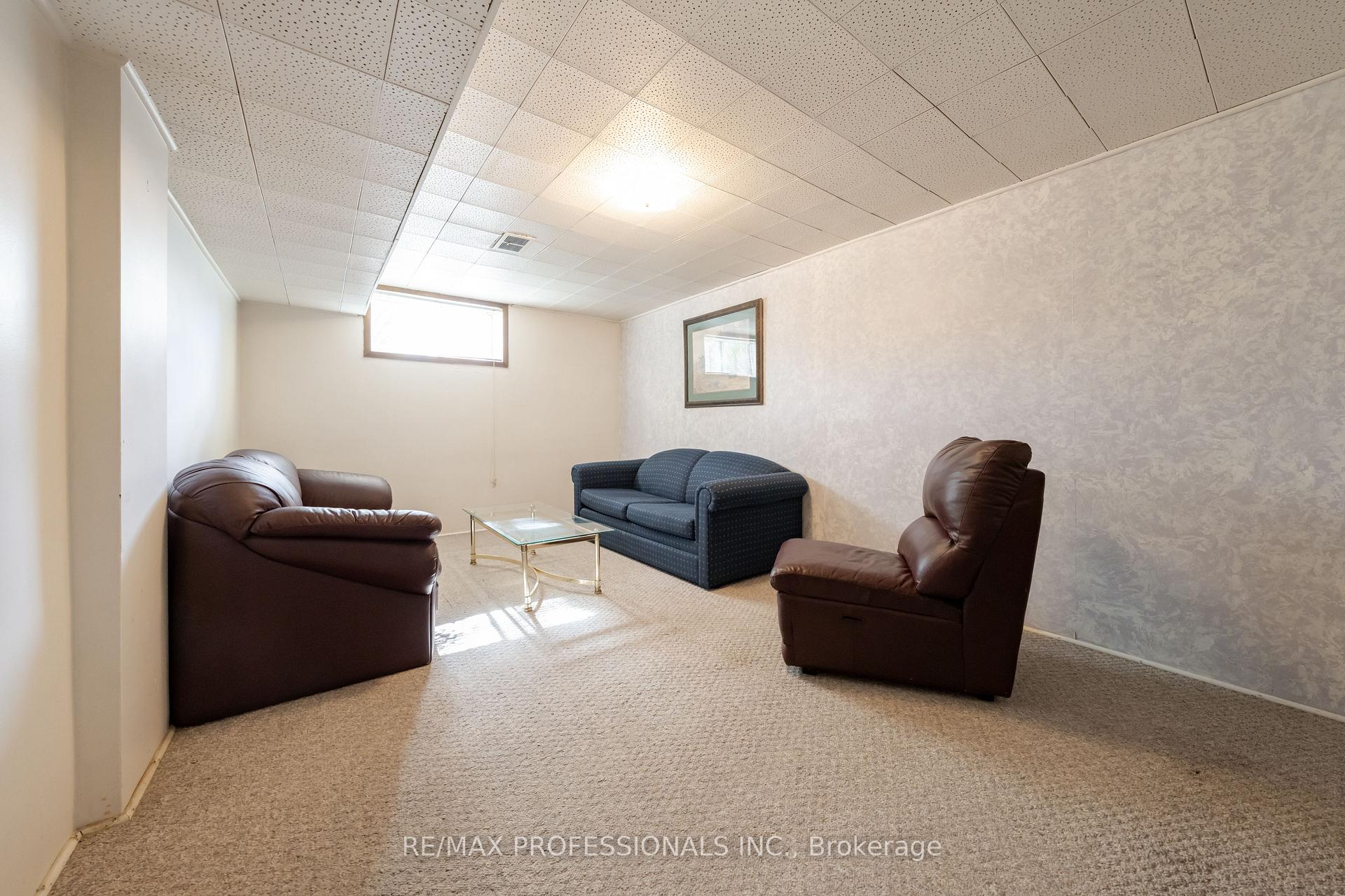 Photo 26 of 228 Eileen Avenue, Toronto, Rockcliffe-Smythe — HOMEH