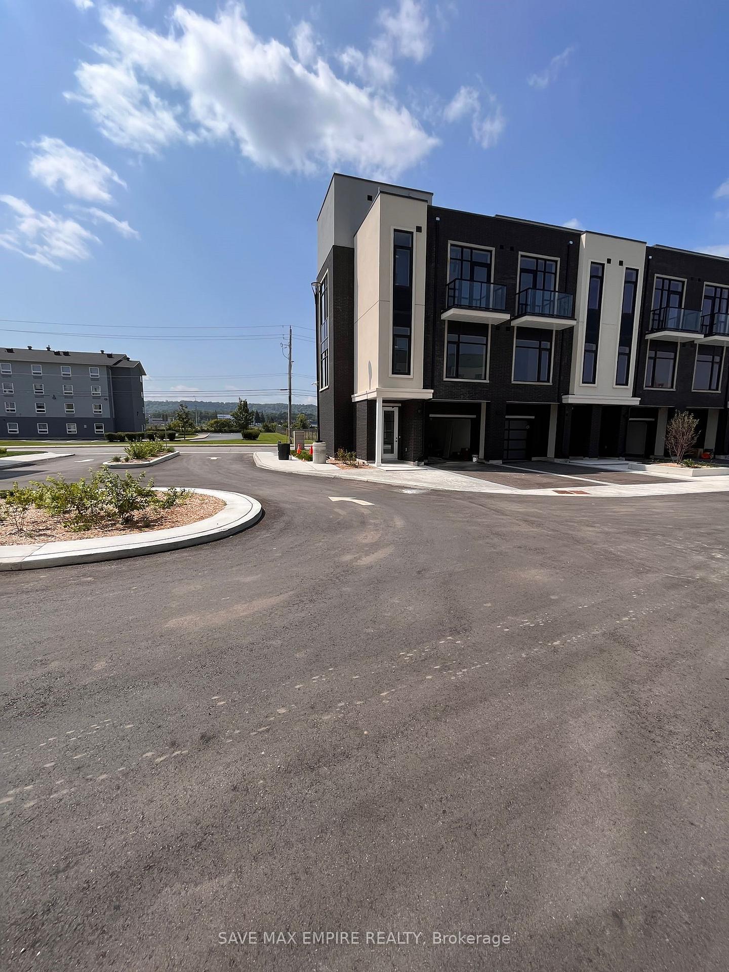 Photo 3 of Unit 902, 385 Winston Road, Grimsby, Grimsby Beach — HOMEH