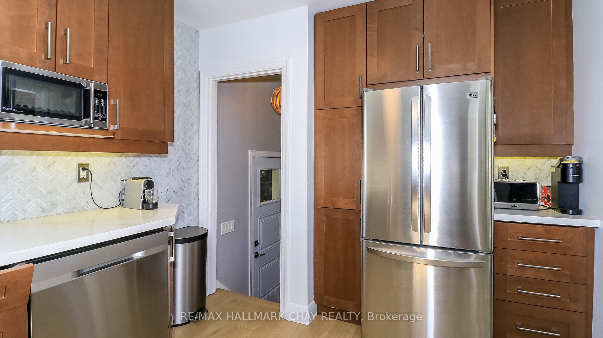 Photo 26 of 17 Bowman Avenue, Barrie, Codrington — HOMEH