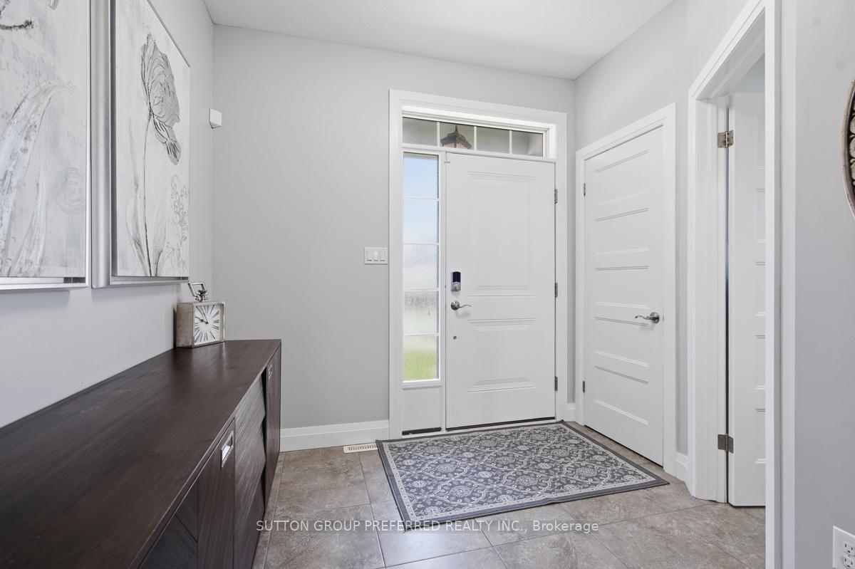 Photo 3 of Unit 112, 275 Callaway Road, London, North R — HOMEH