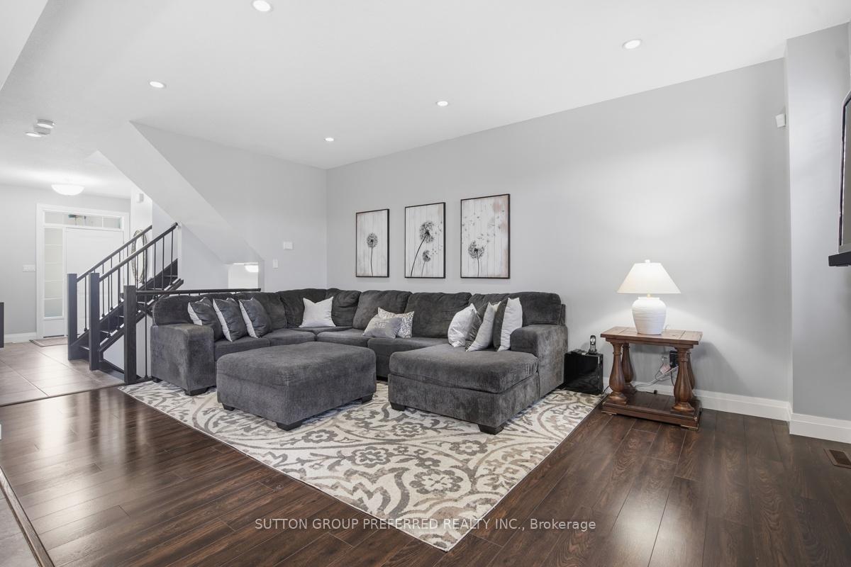 Photo 7 of Unit 112, 275 Callaway Road, London, North R — HOMEH