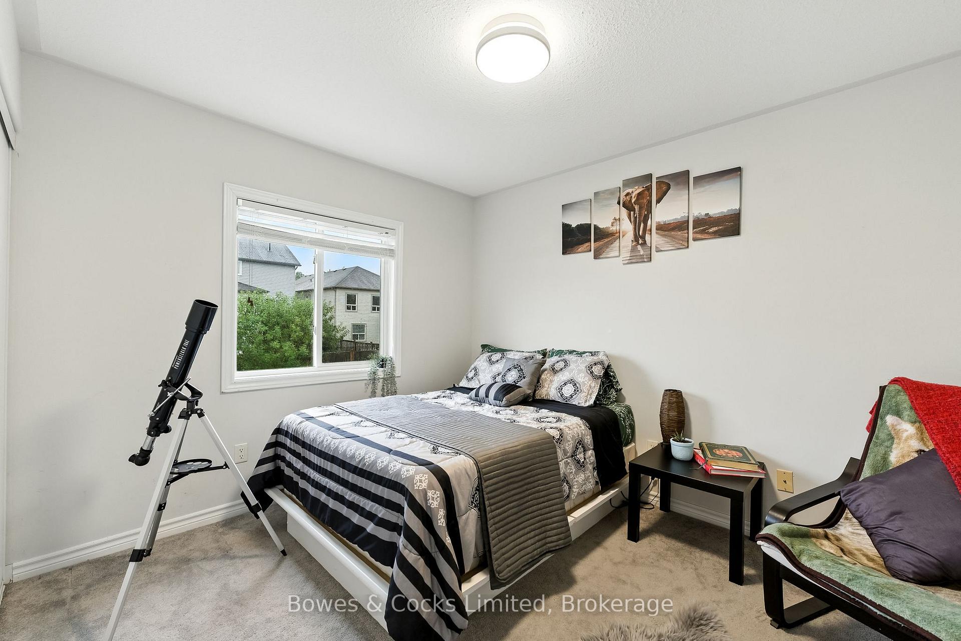 Photo 25 of 210 Farrier Crescent, Peterborough, Northcrest Ward 5 — HOMEH