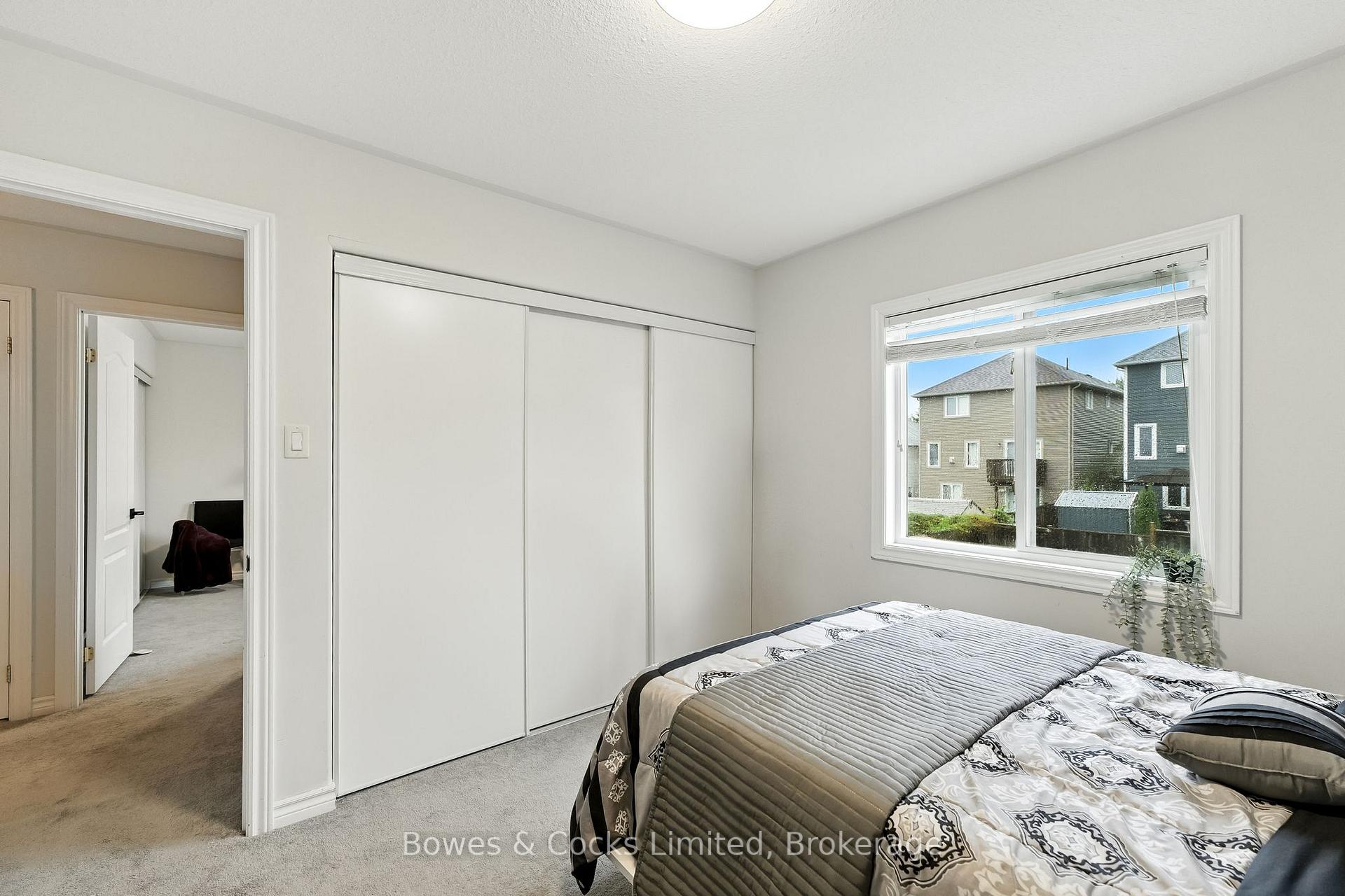Photo 26 of 210 Farrier Crescent, Peterborough, Northcrest Ward 5 — HOMEH