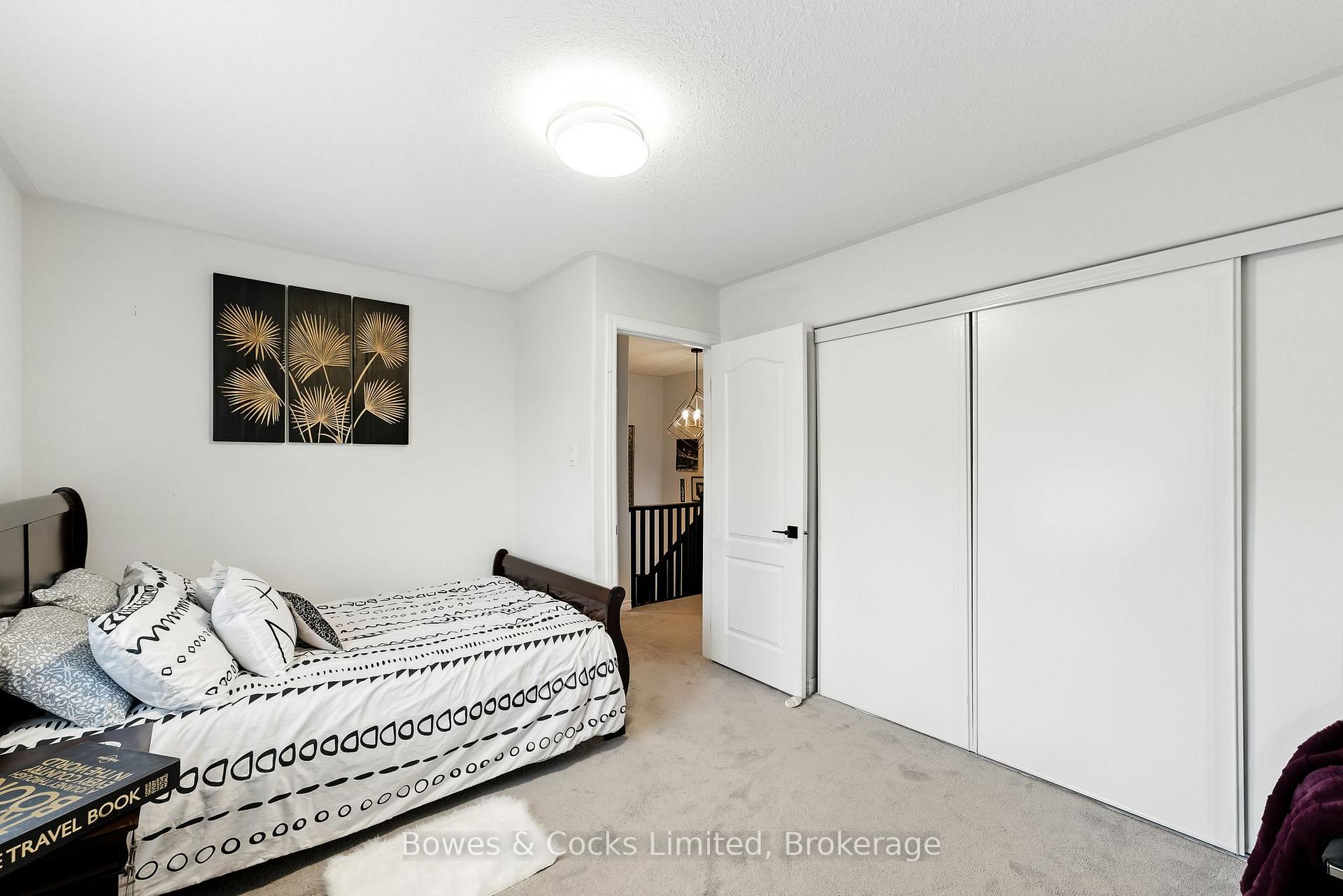 Photo 28 of 210 Farrier Crescent, Peterborough, Northcrest Ward 5 — HOMEH