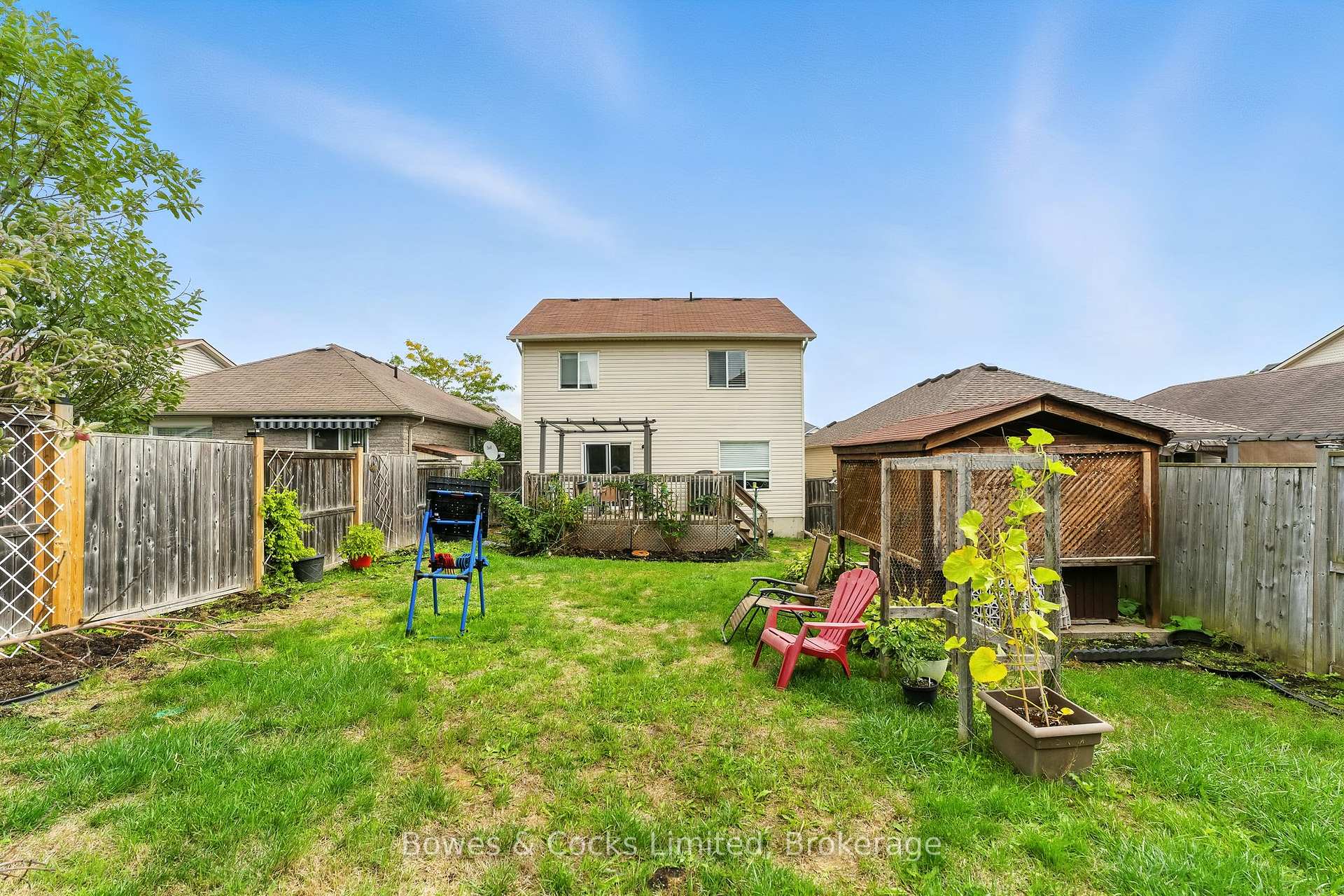 Photo 41 of 210 Farrier Crescent, Peterborough, Northcrest Ward 5 — HOMEH