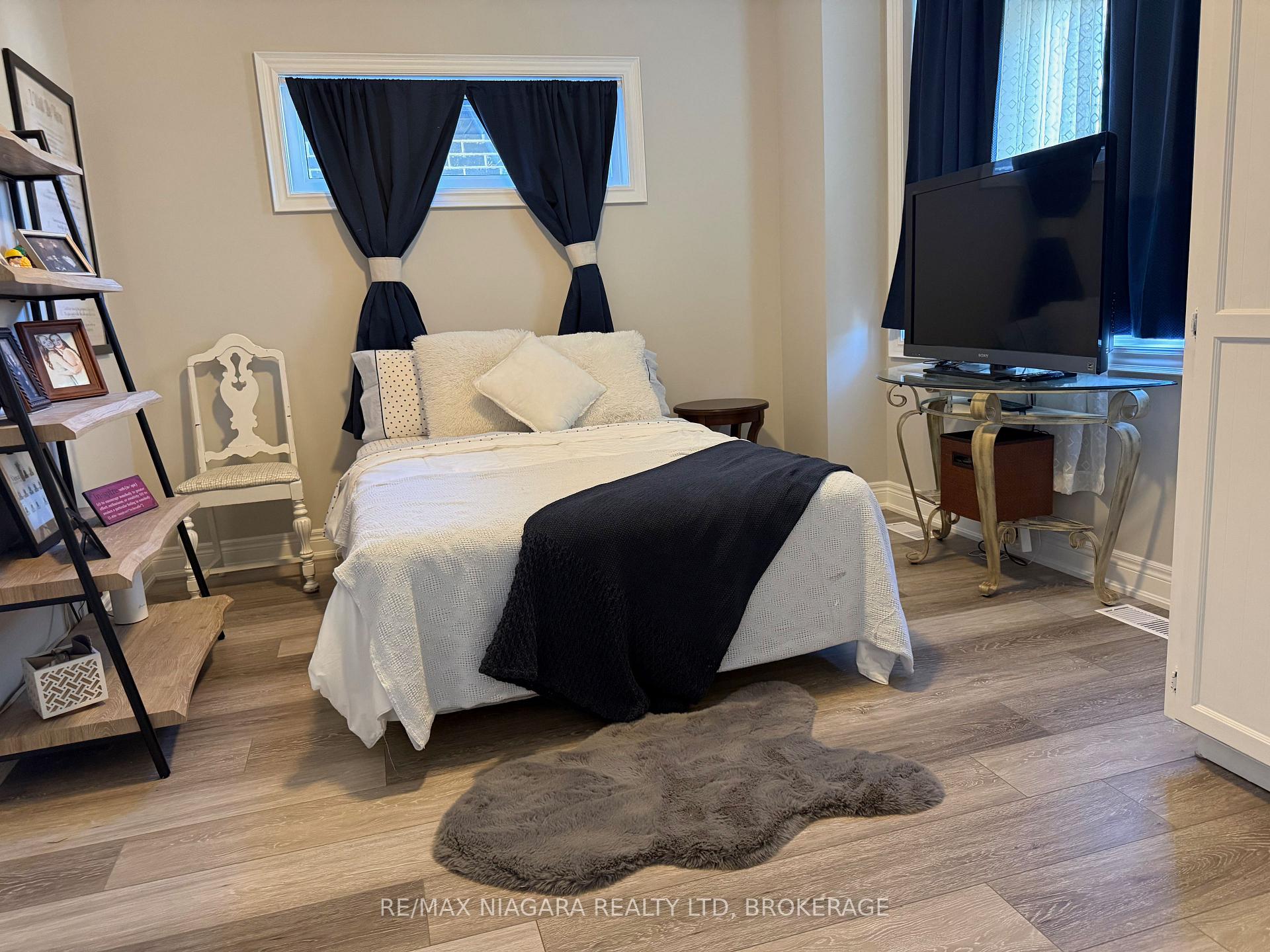 Photo 7 of 250 Colbeck Drive, Welland, Coyle Creek — HOMEH