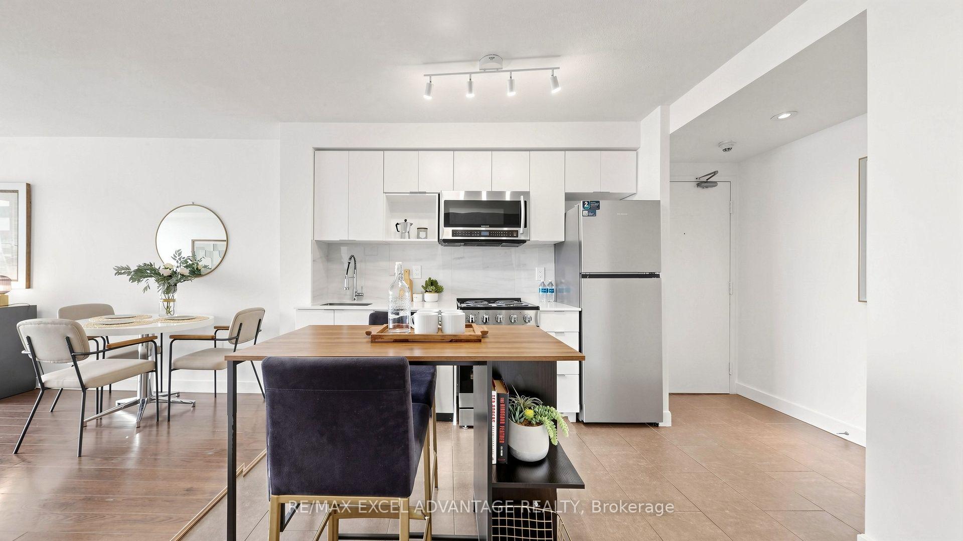 Photo 9 of Unit 1111, 15 Fort York Boulevard, Toronto, Waterfront Communities — HOMEH