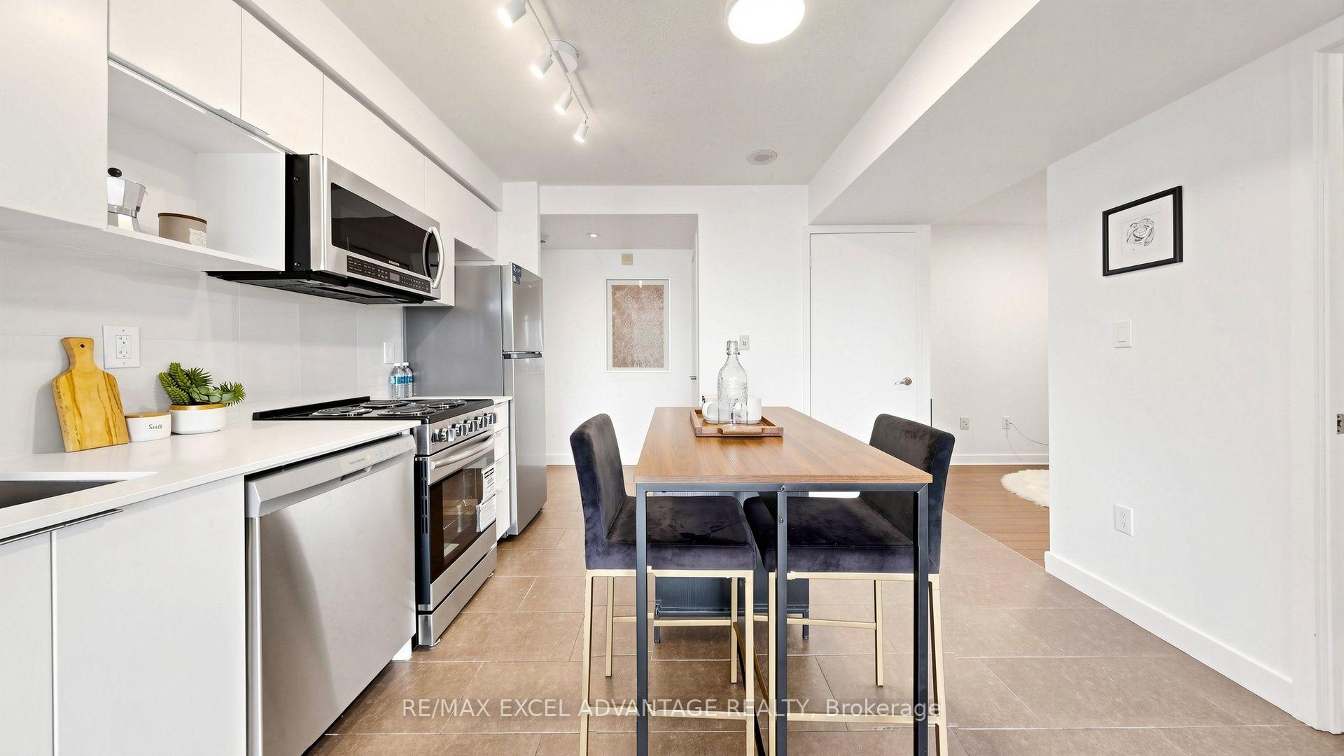 Photo 12 of Unit 1111, 15 Fort York Boulevard, Toronto, Waterfront Communities — HOMEH