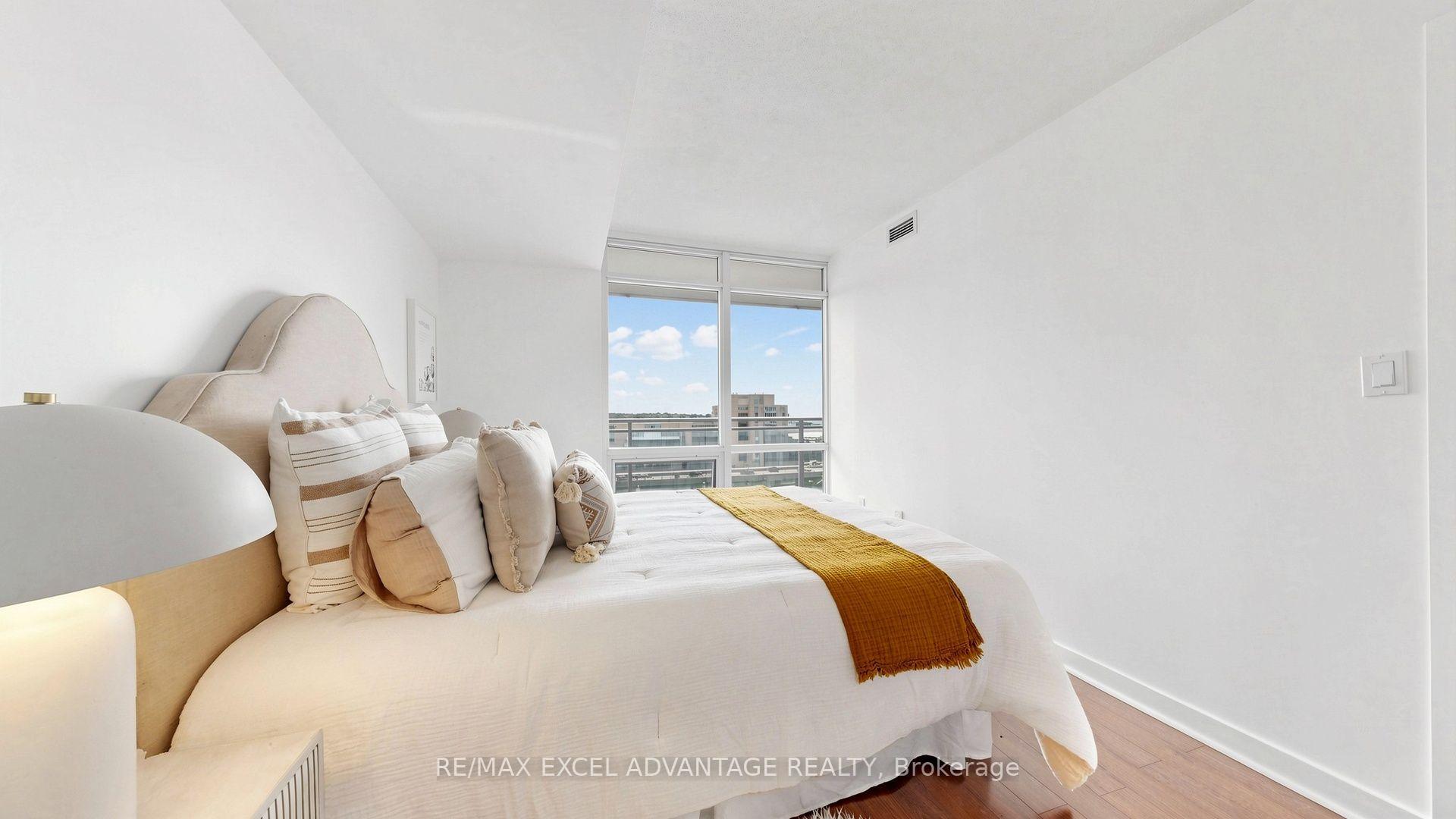 Photo 17 of Unit 1111, 15 Fort York Boulevard, Toronto, Waterfront Communities — HOMEH
