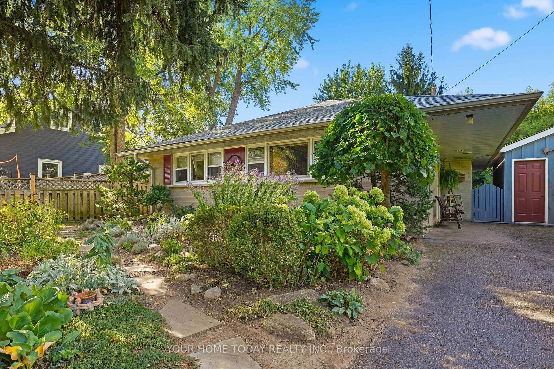 Photo 2 of 57 Edith Street, Halton Hills, Georgetown — HOMEH