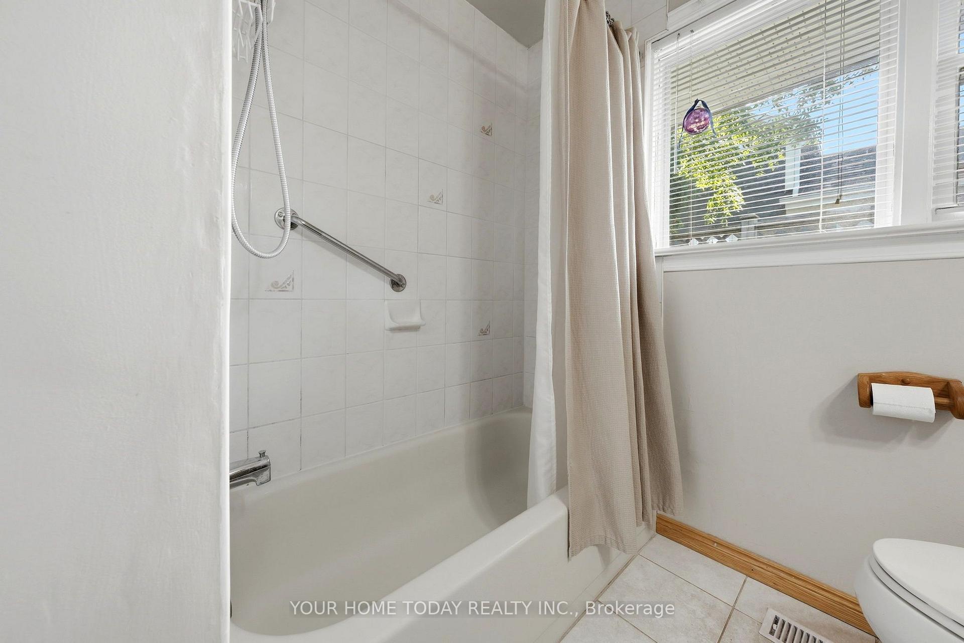Photo 19 of 57 Edith Street, Halton Hills, Georgetown — HOMEH