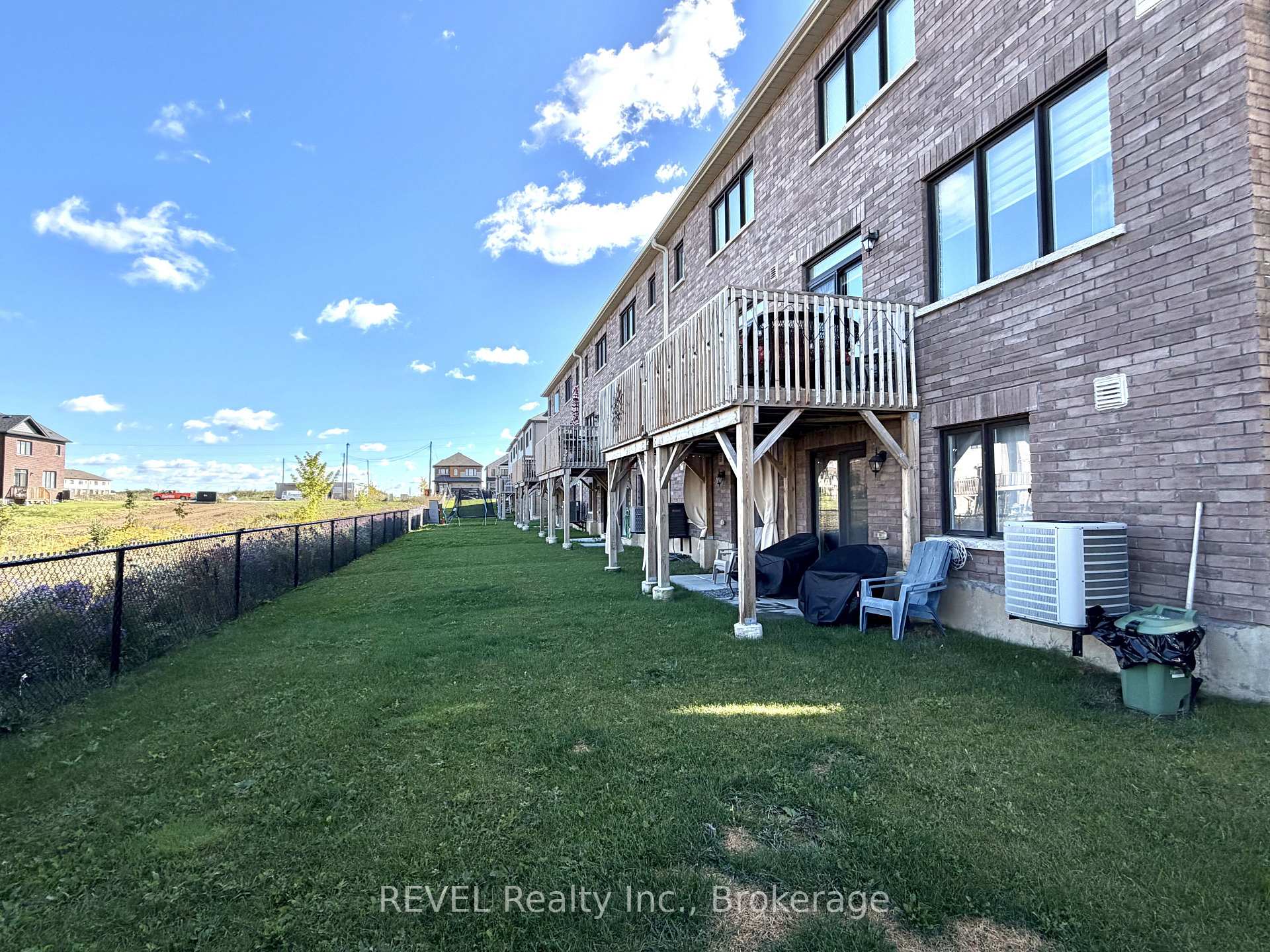 Photo 18 of 35 Vanilla Trail, Thorold, Rolling Meadows — HOMEH