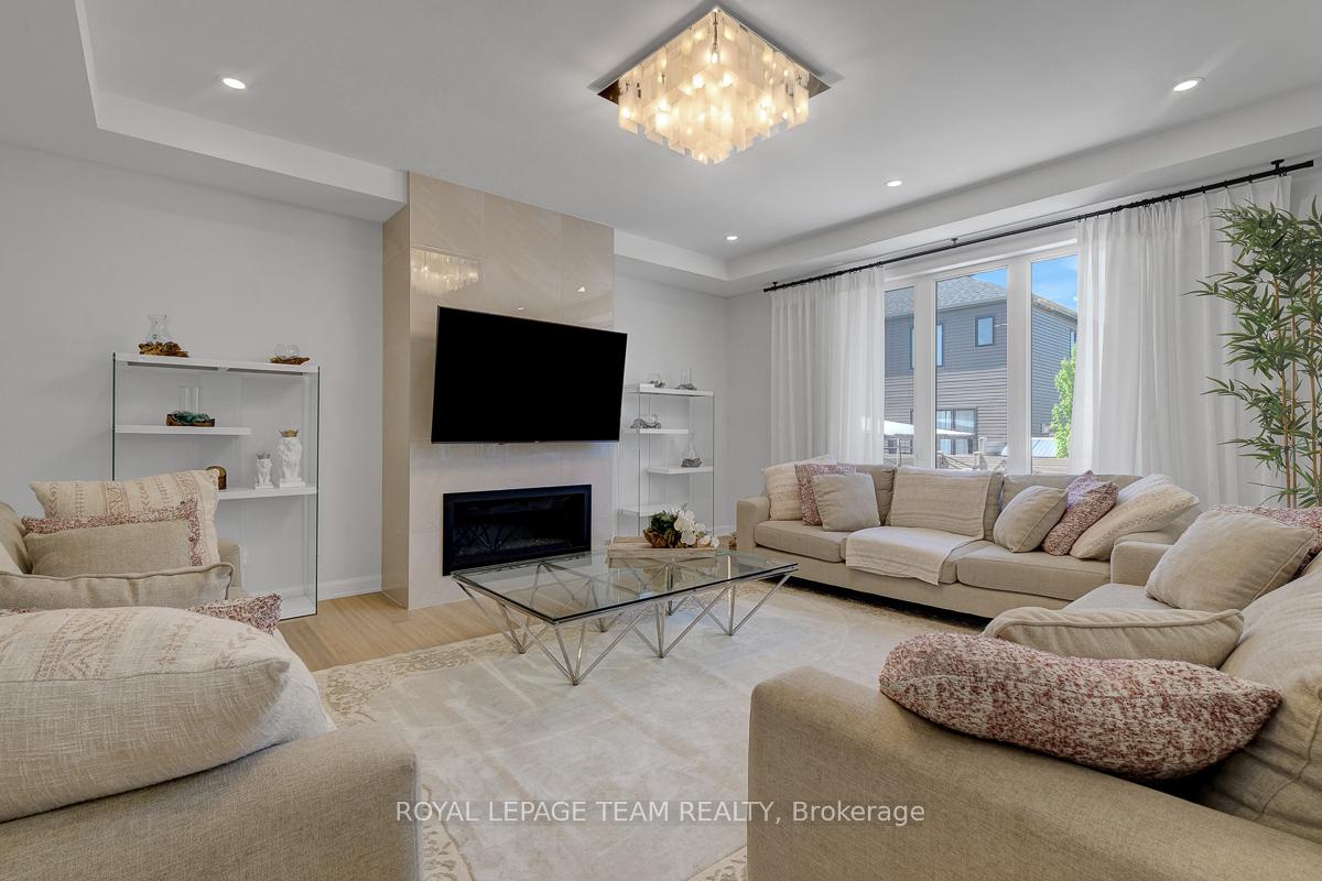 Photo 11 of 76 Ascari Road, Ottawa, Mahogany Community — HOMEH