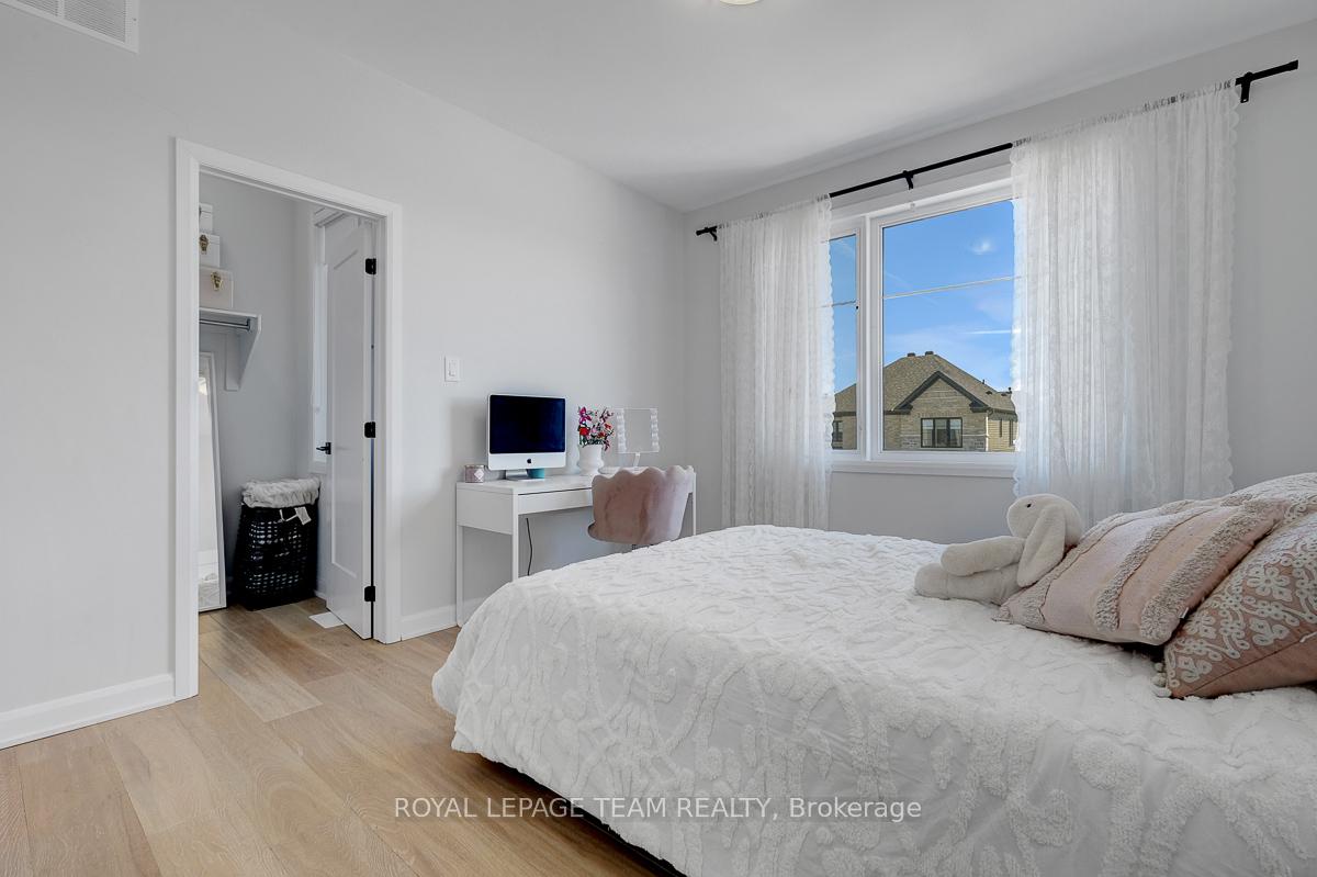 Photo 41 of 76 Ascari Road, Ottawa, Mahogany Community — HOMEH