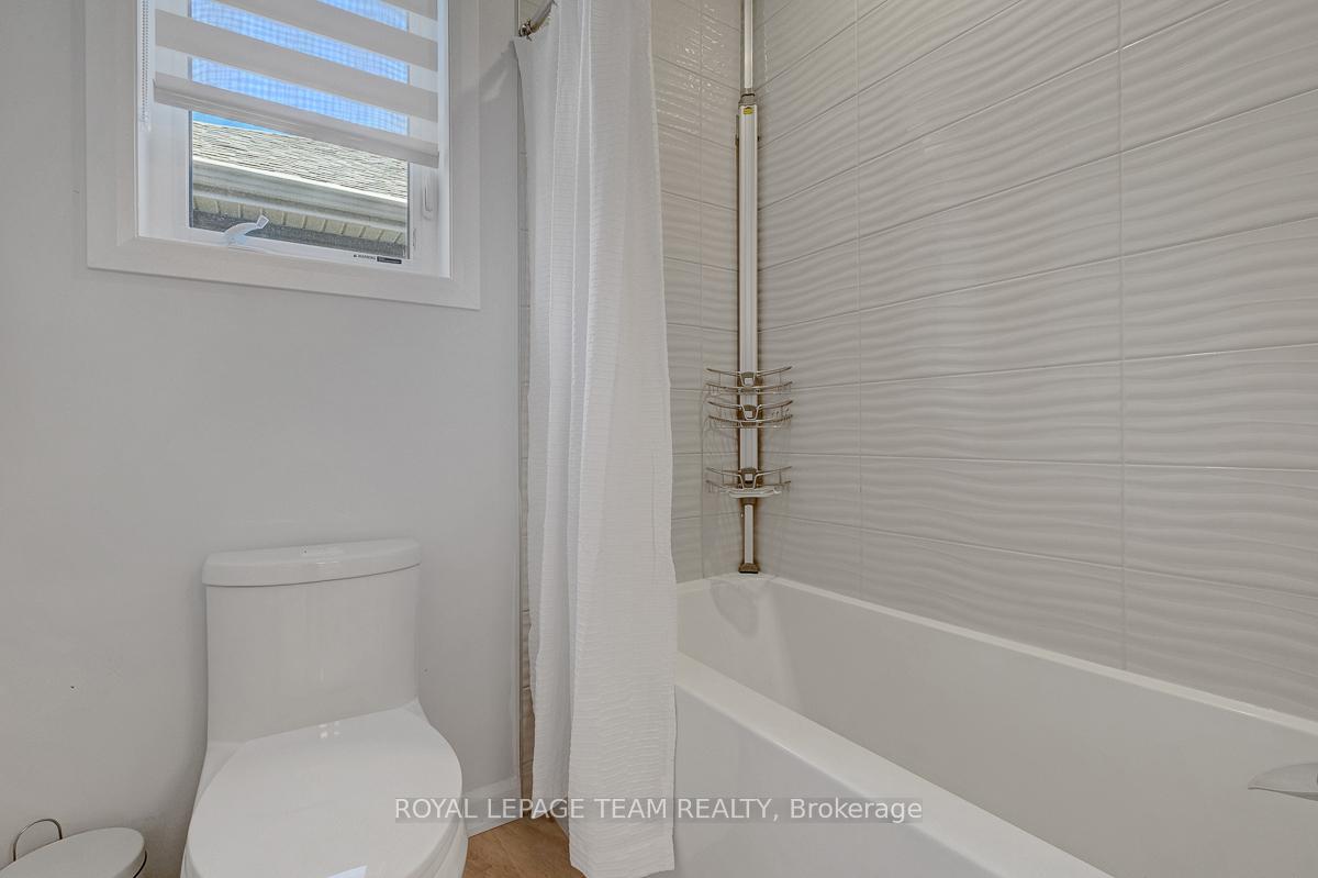 Photo 44 of 76 Ascari Road, Ottawa, Mahogany Community — HOMEH