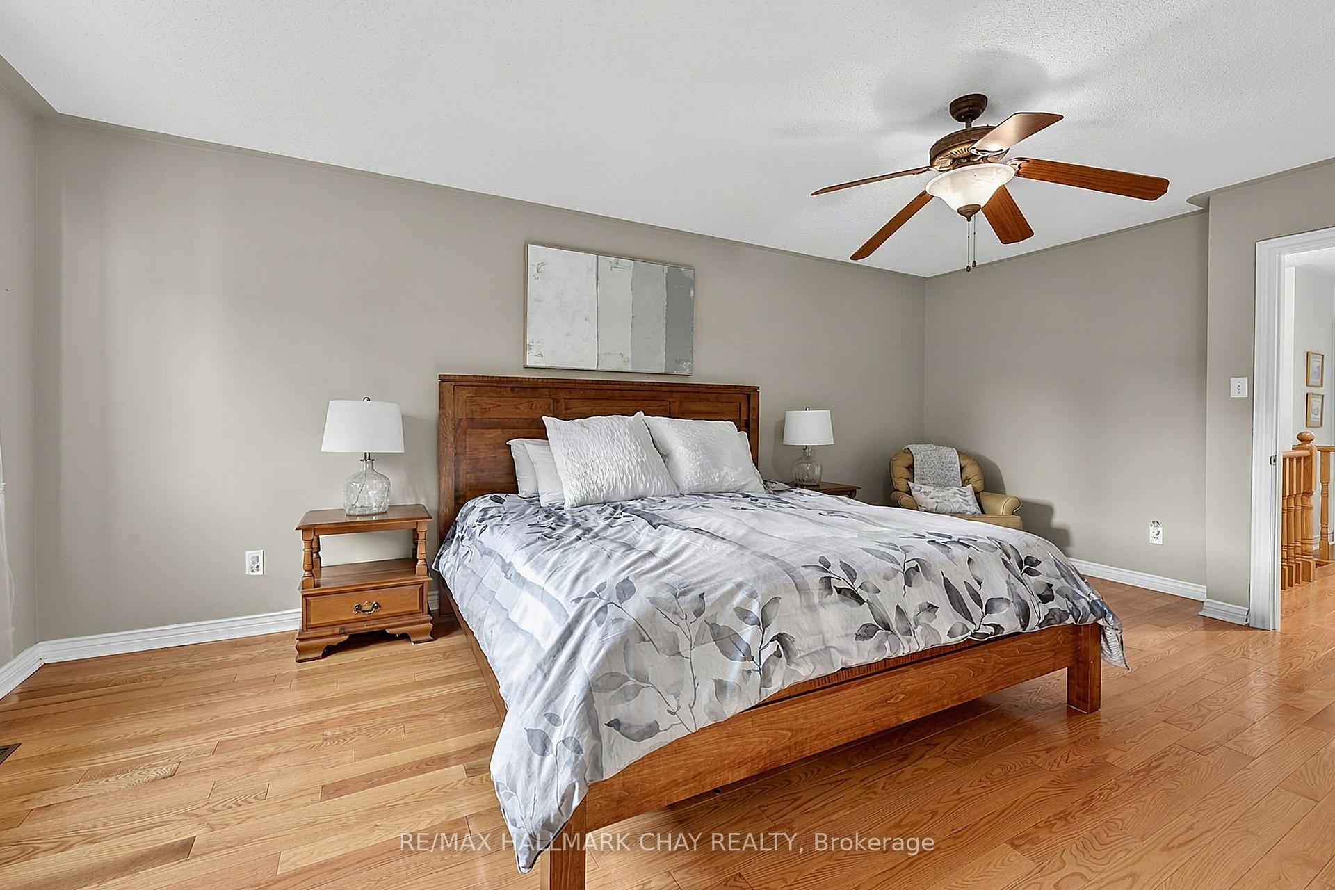 Photo 14 of 168 Denise Circle, Newmarket, Summerhill Estates — HOMEH