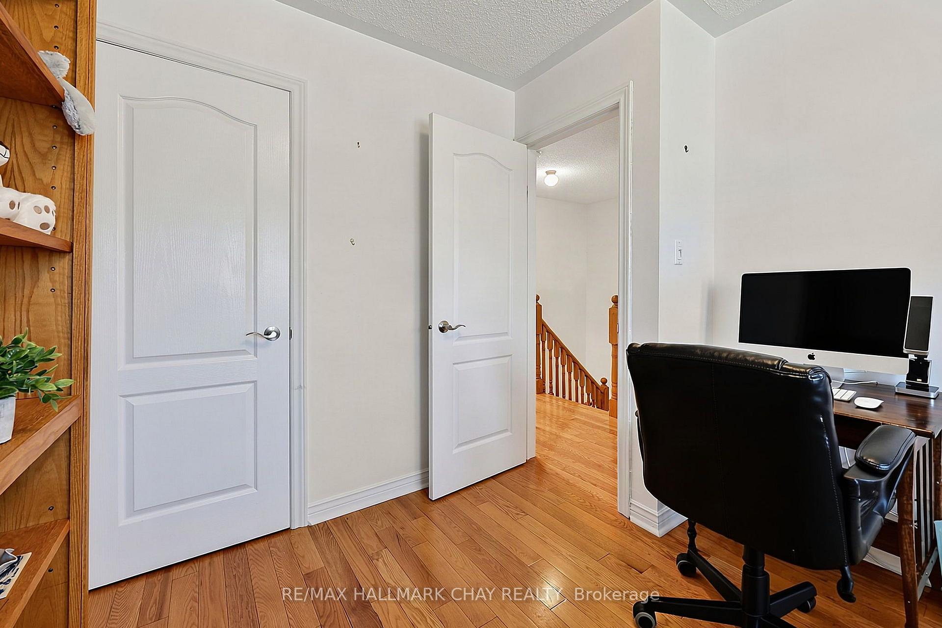Photo 19 of 168 Denise Circle, Newmarket, Summerhill Estates — HOMEH