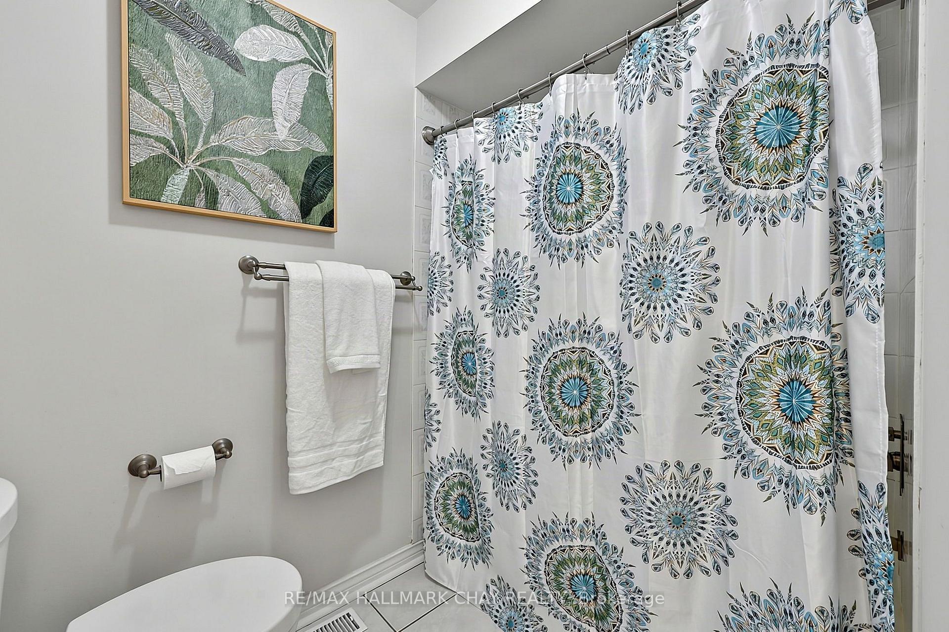 Photo 21 of 168 Denise Circle, Newmarket, Summerhill Estates — HOMEH