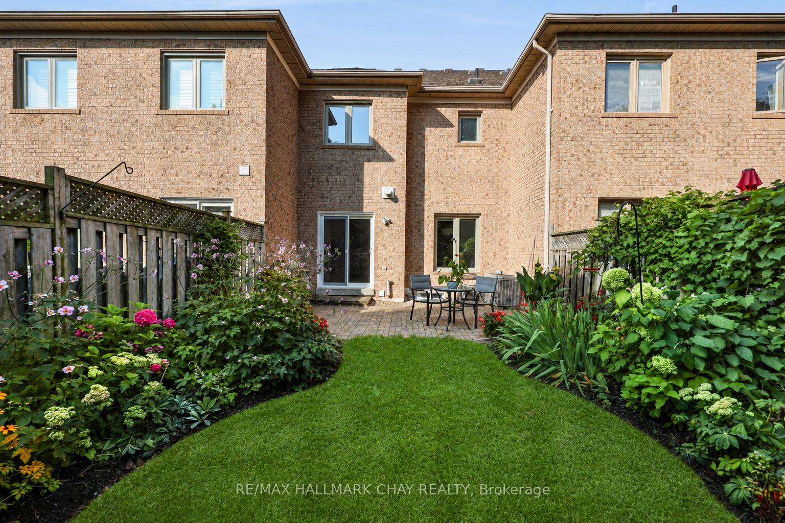Photo 24 of 168 Denise Circle, Newmarket, Summerhill Estates — HOMEH